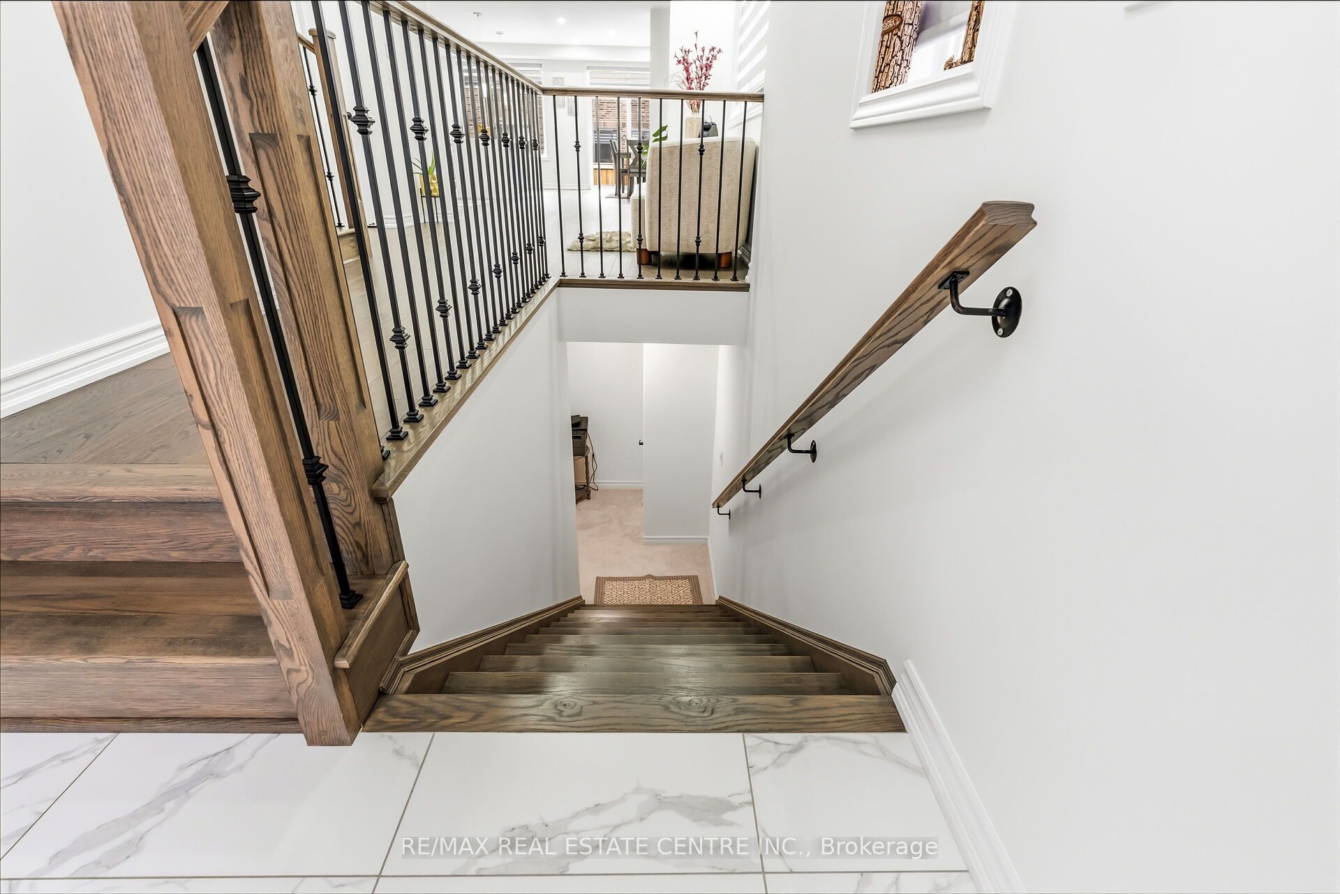 488 Parent Place Property Photo 32