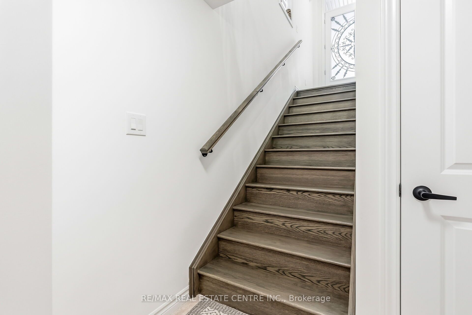 488 Parent Place Property Photo 33