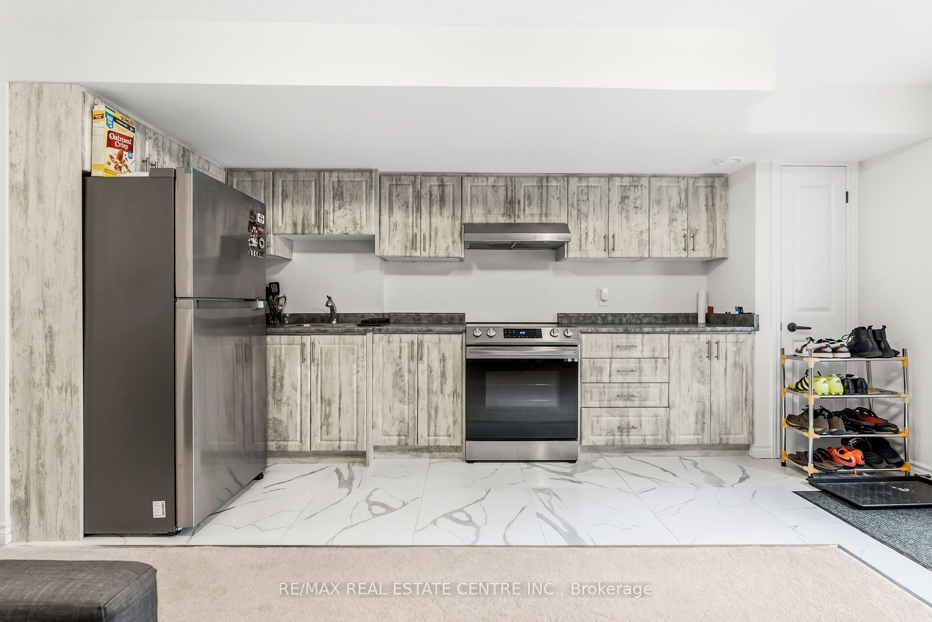 488 Parent Place Property Photo 37