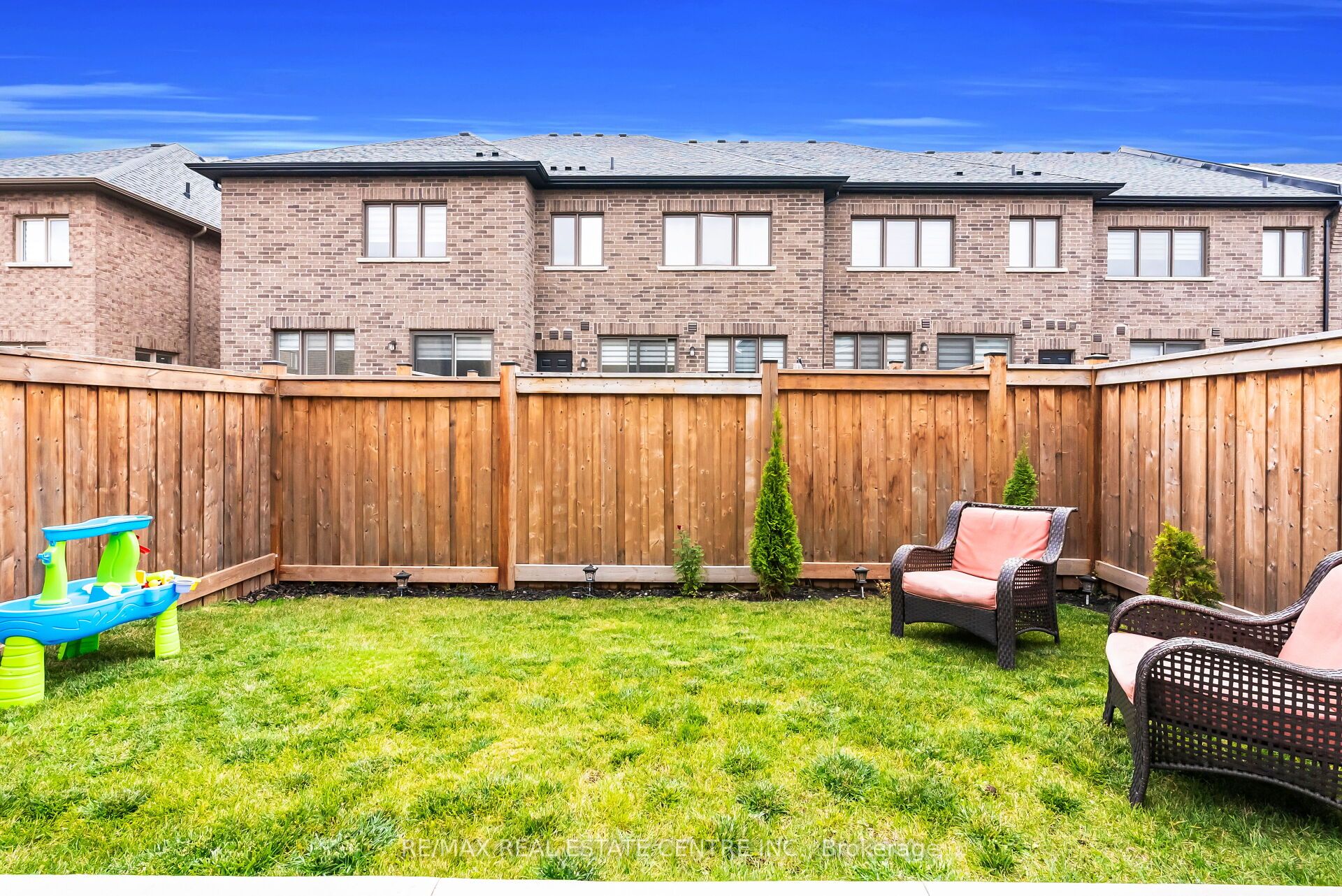 488 Parent Place Property Photo 43