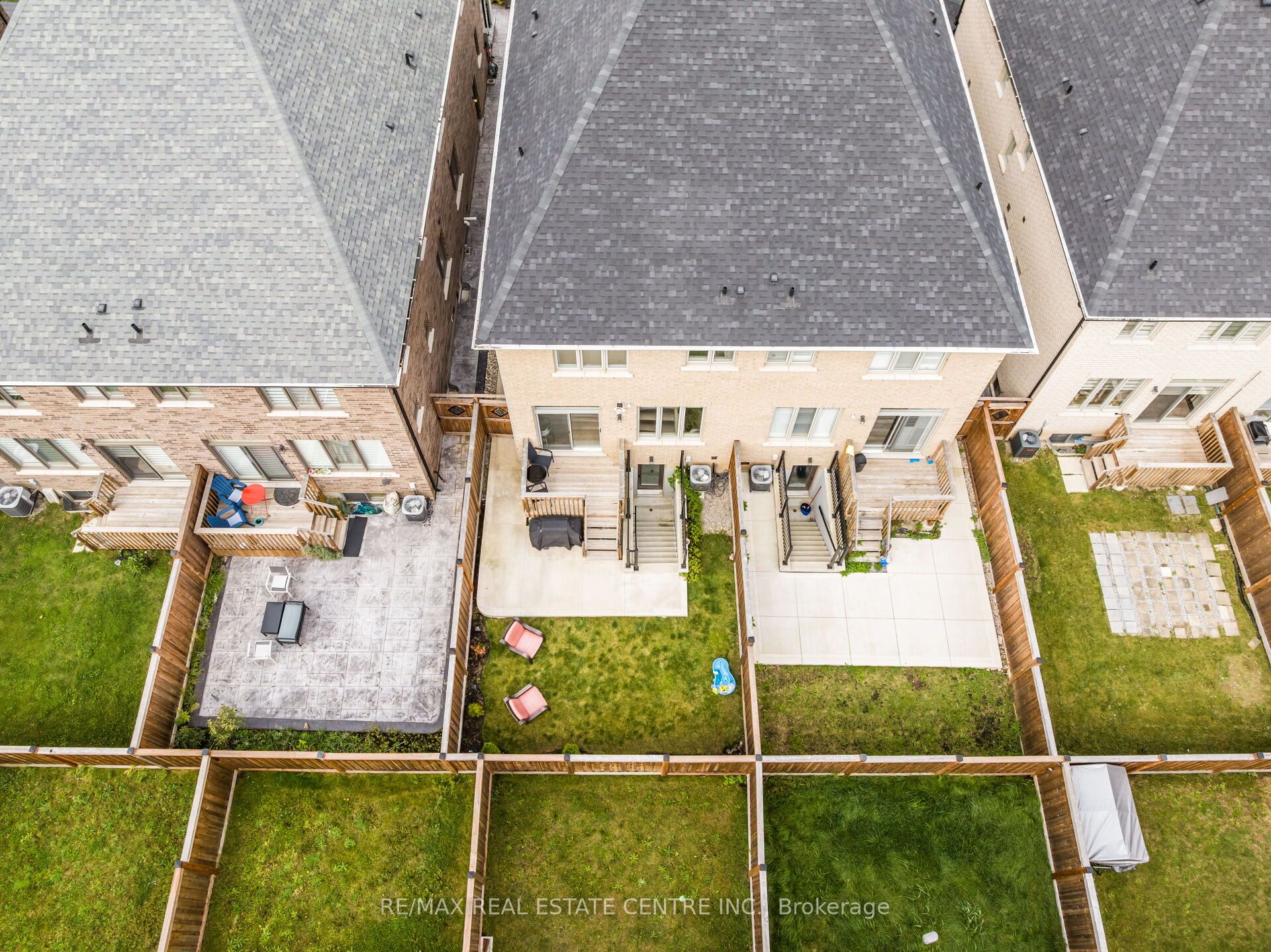 488 Parent Place Property Photo 44