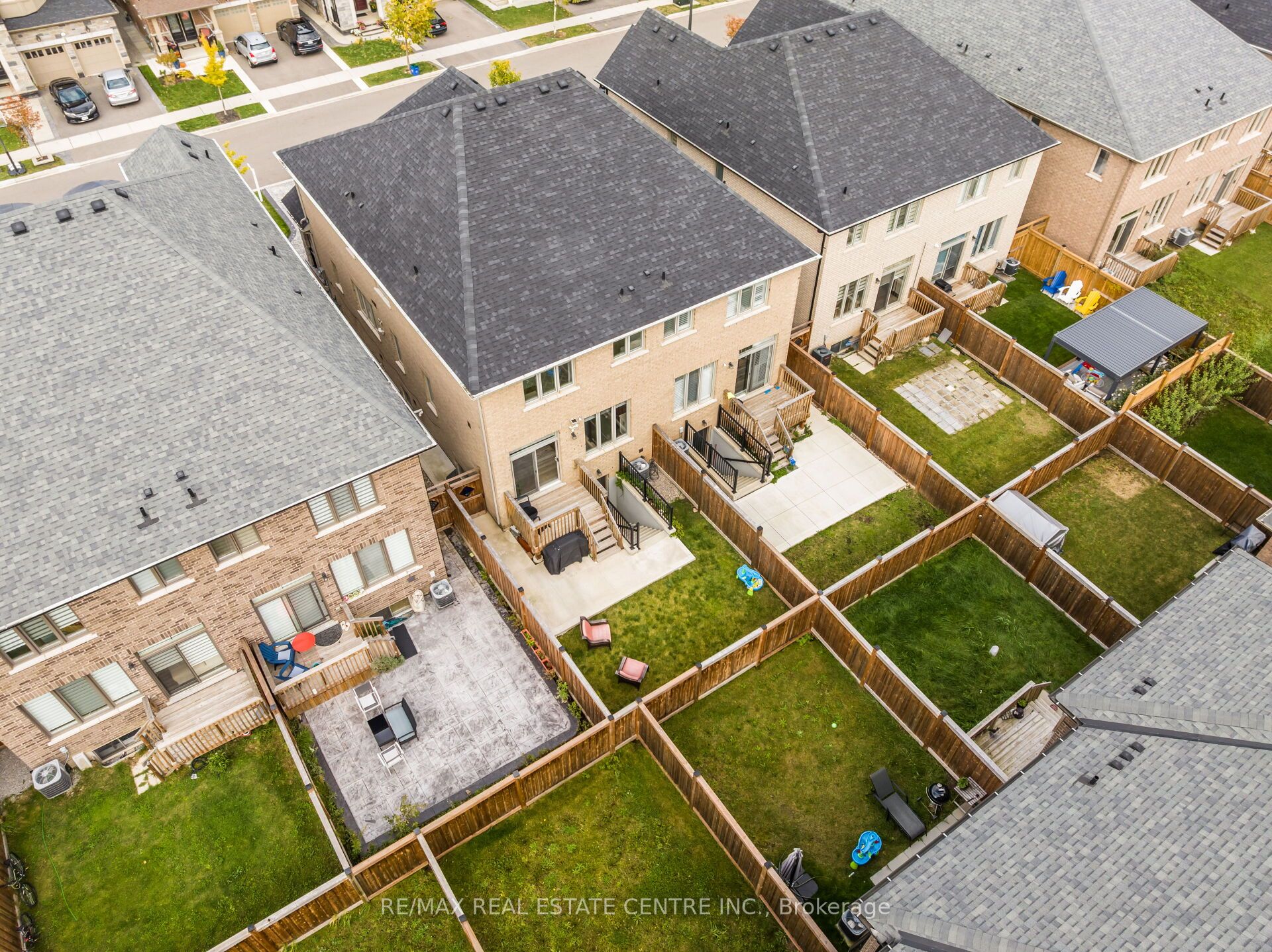 488 Parent Place Property Photo 45