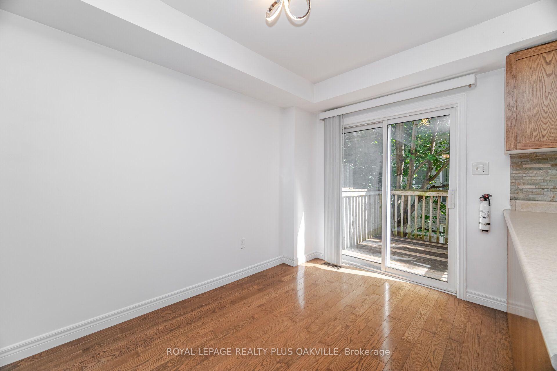 1248 Guelph Line 5 Property Photo 13