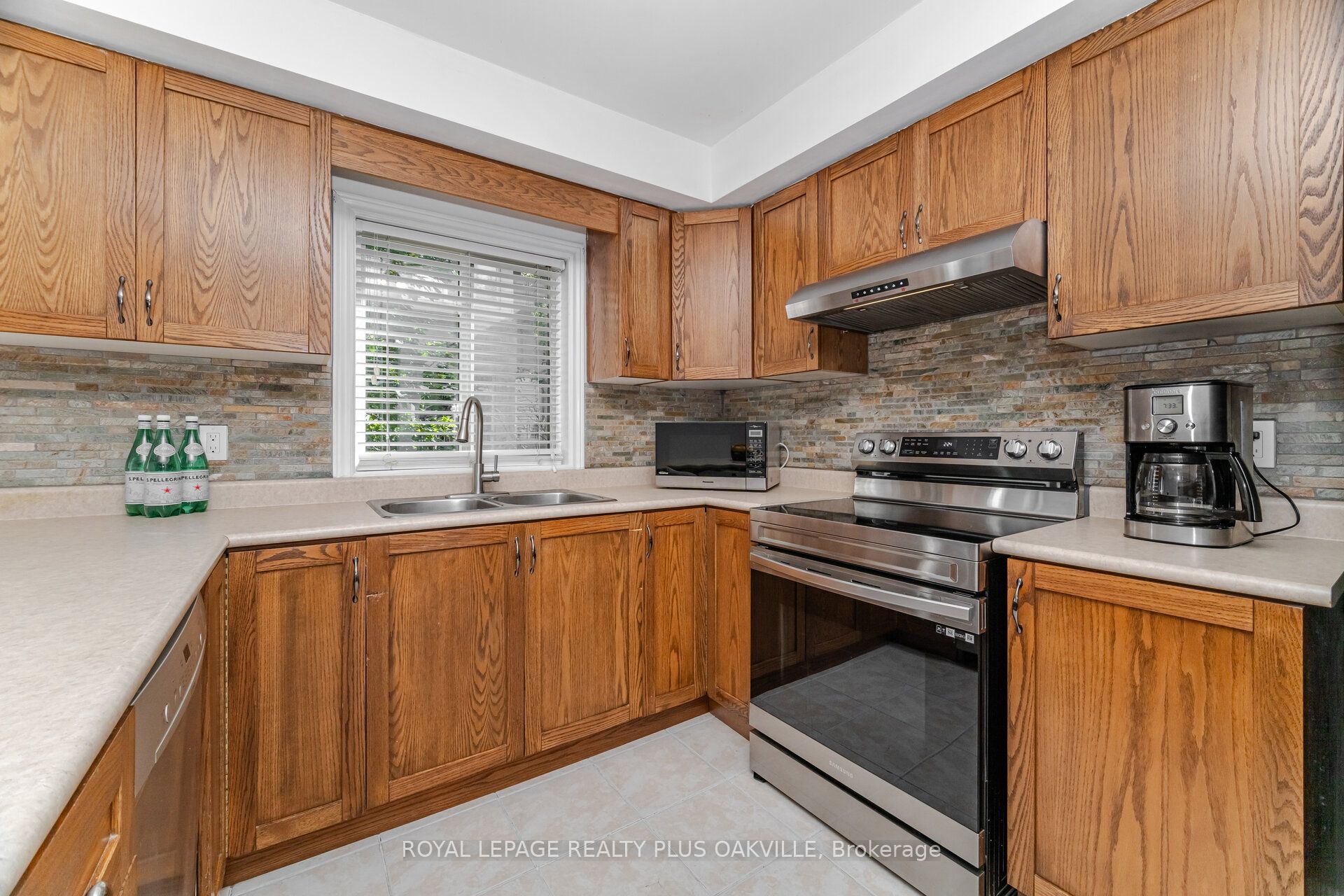 1248 Guelph Line 5 Property Photo 20