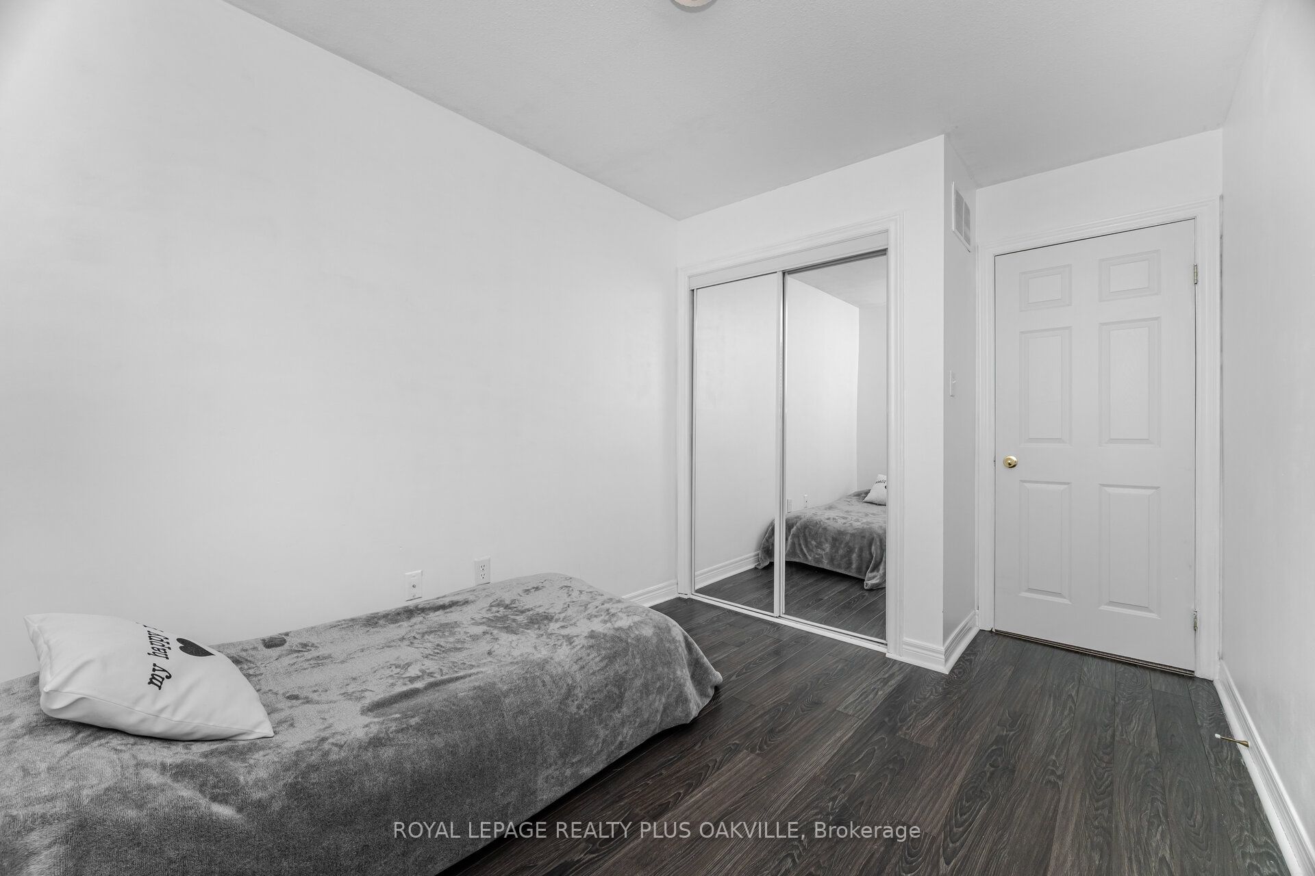 1248 Guelph Line 5 Property Photo 29