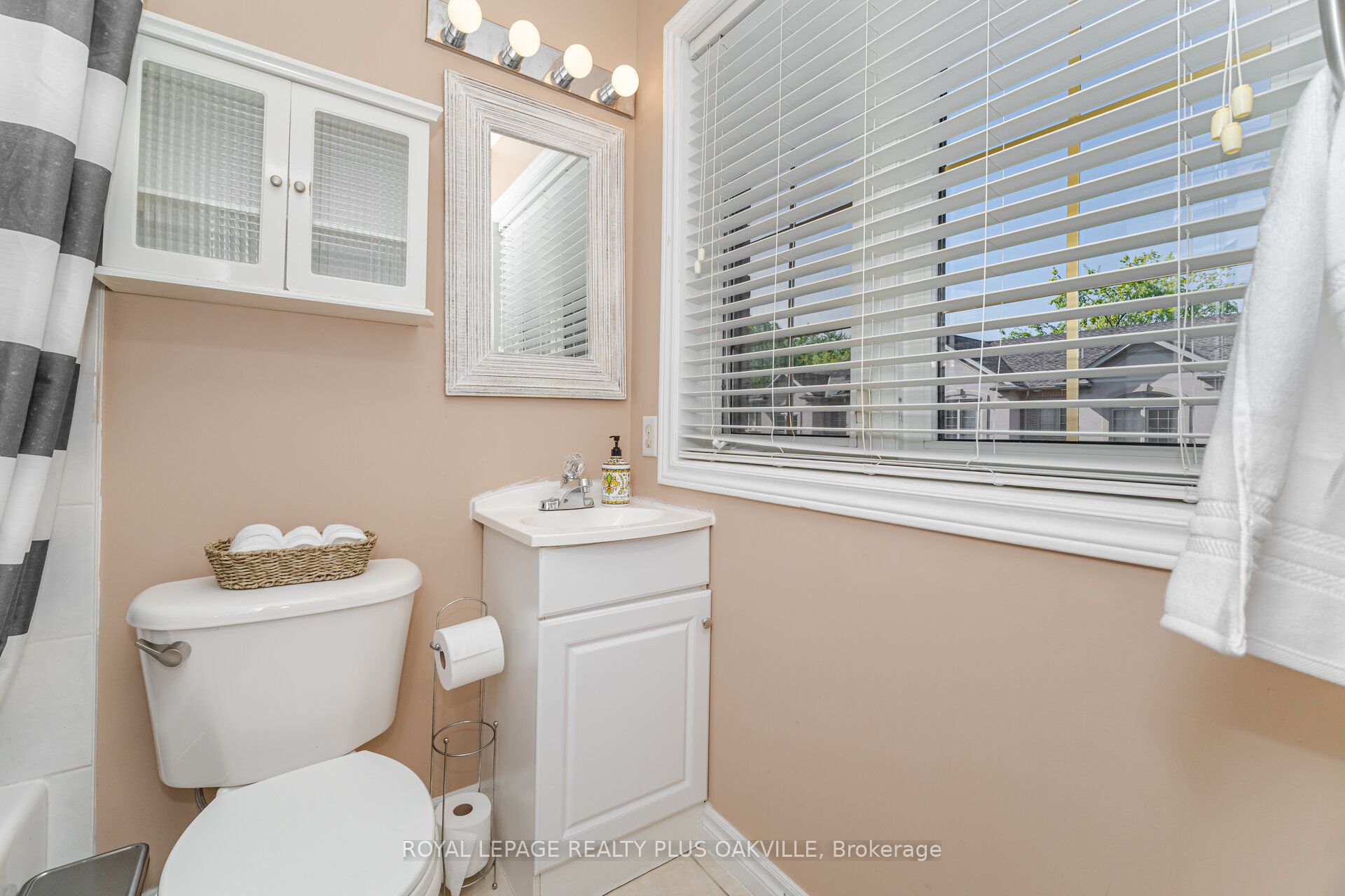 1248 Guelph Line 5 Property Photo 37