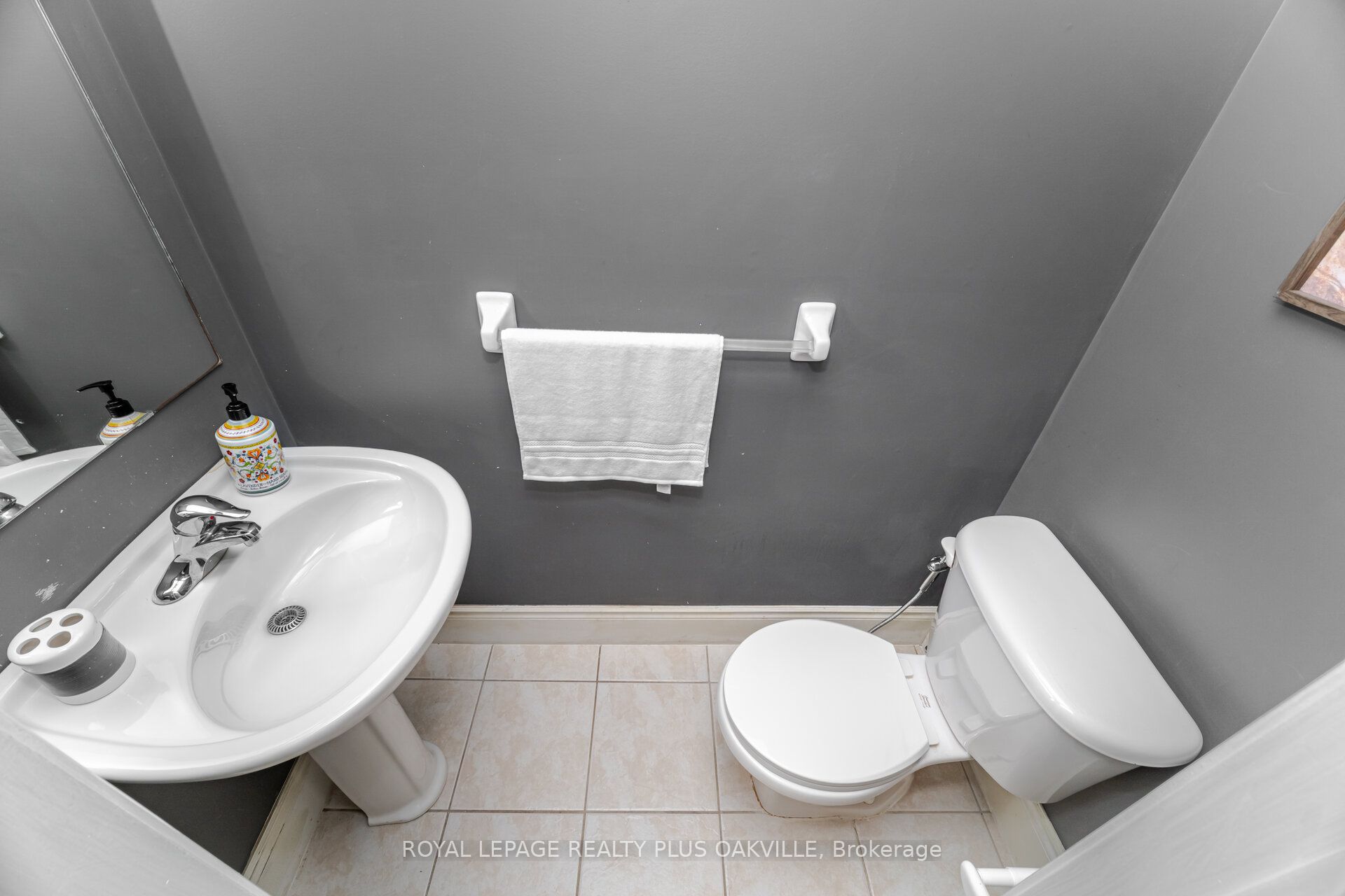 1248 Guelph Line 5 Property Photo 44