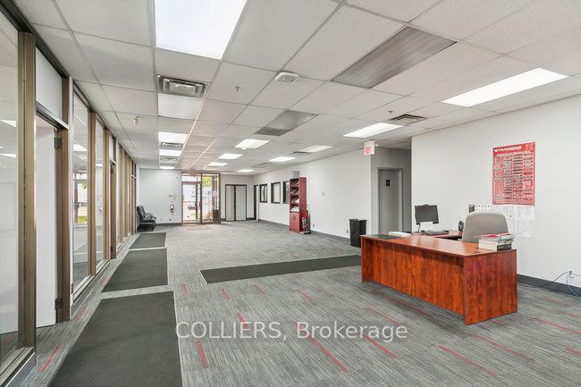 1400 Meyerside Dr Property Photo 4