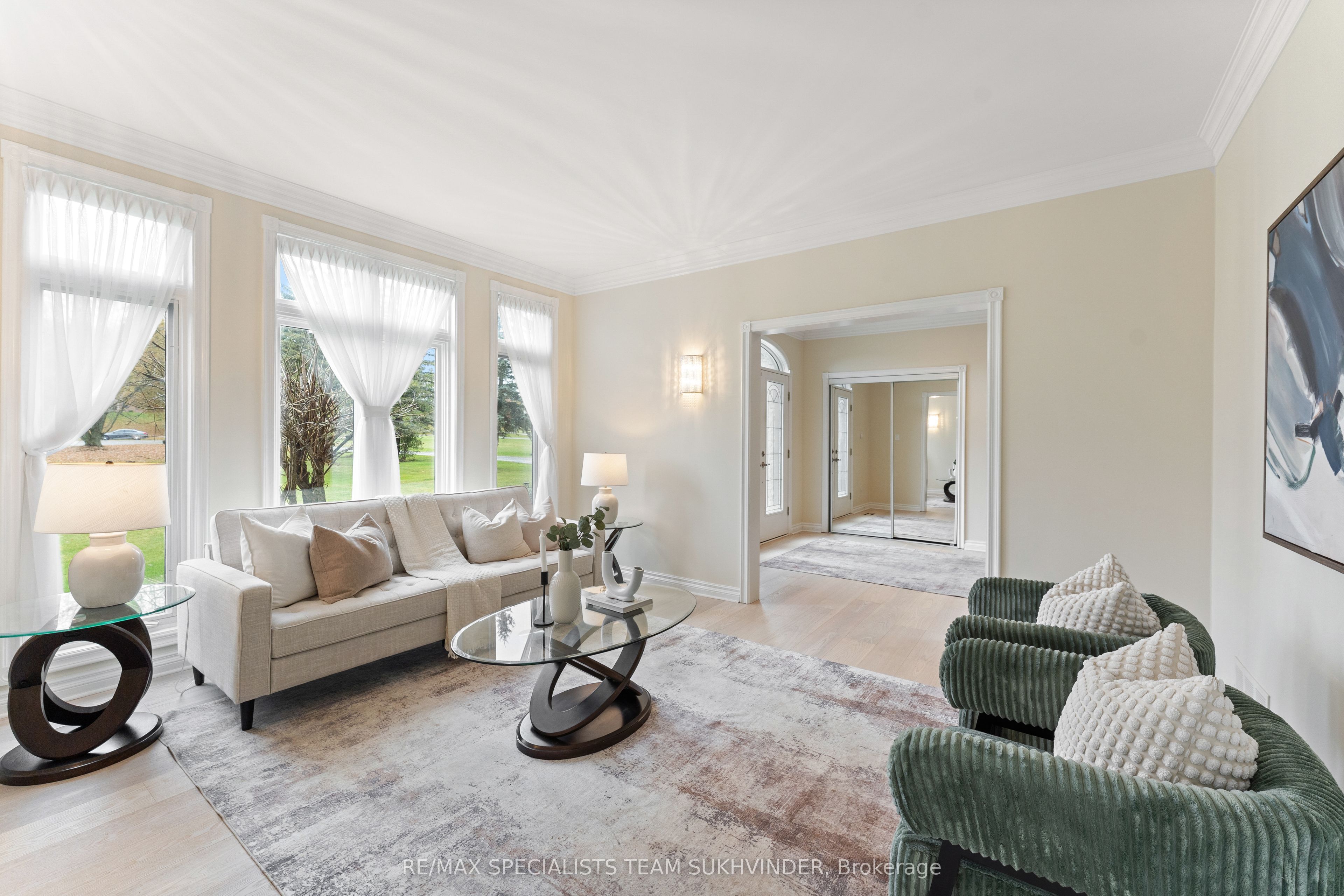 15 Country Lane Drive Property Photo 8