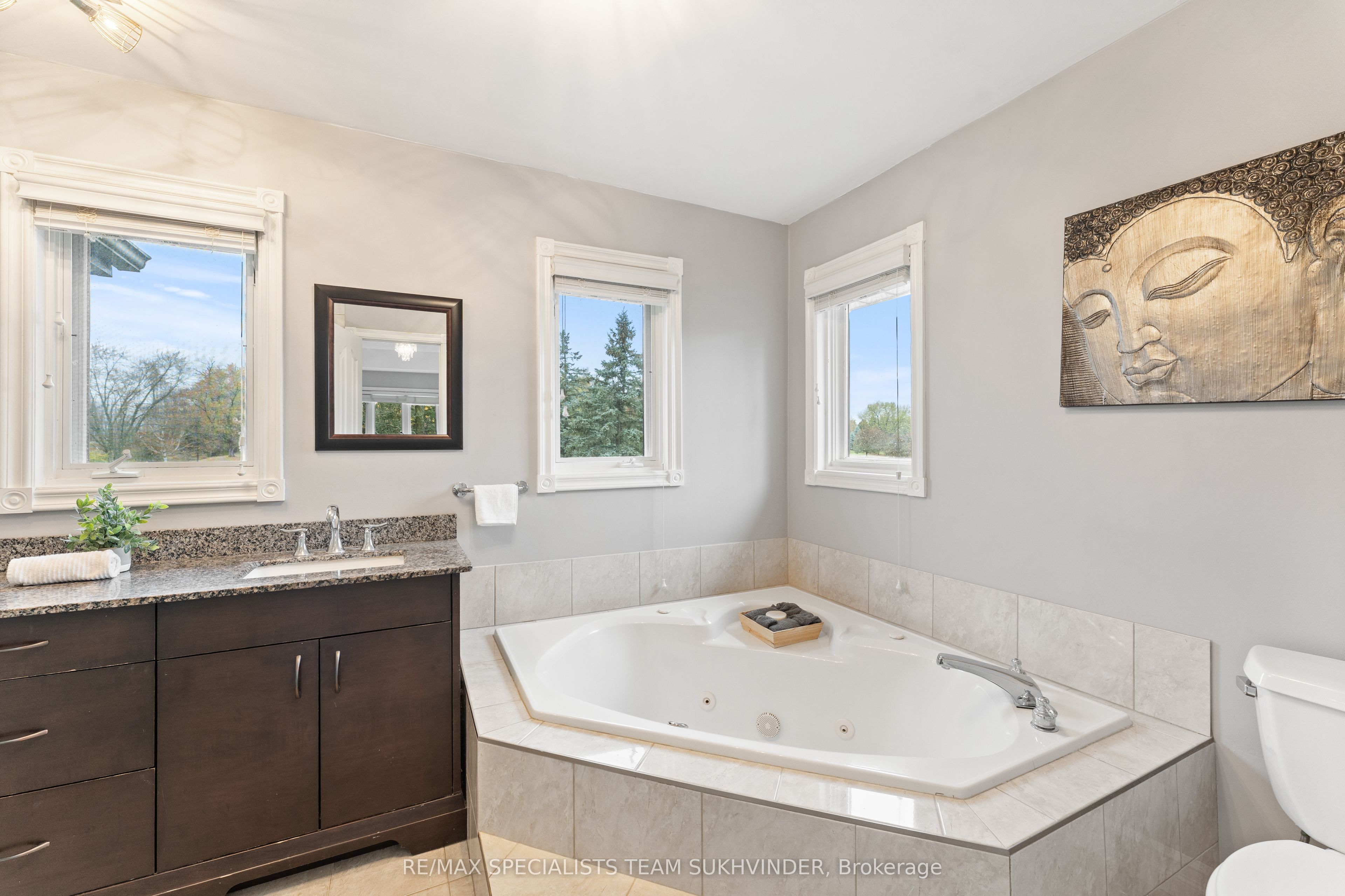 15 Country Lane Drive Property Photo 18