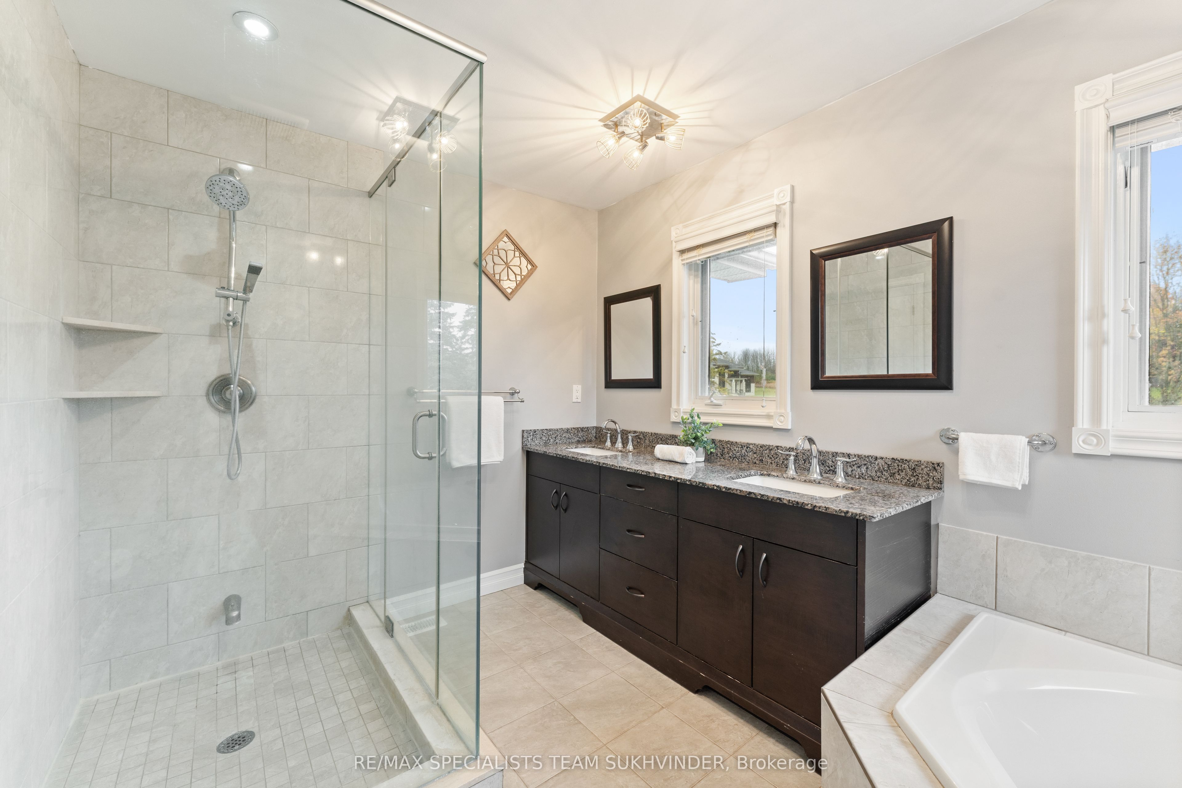 15 Country Lane Drive Property Photo 19