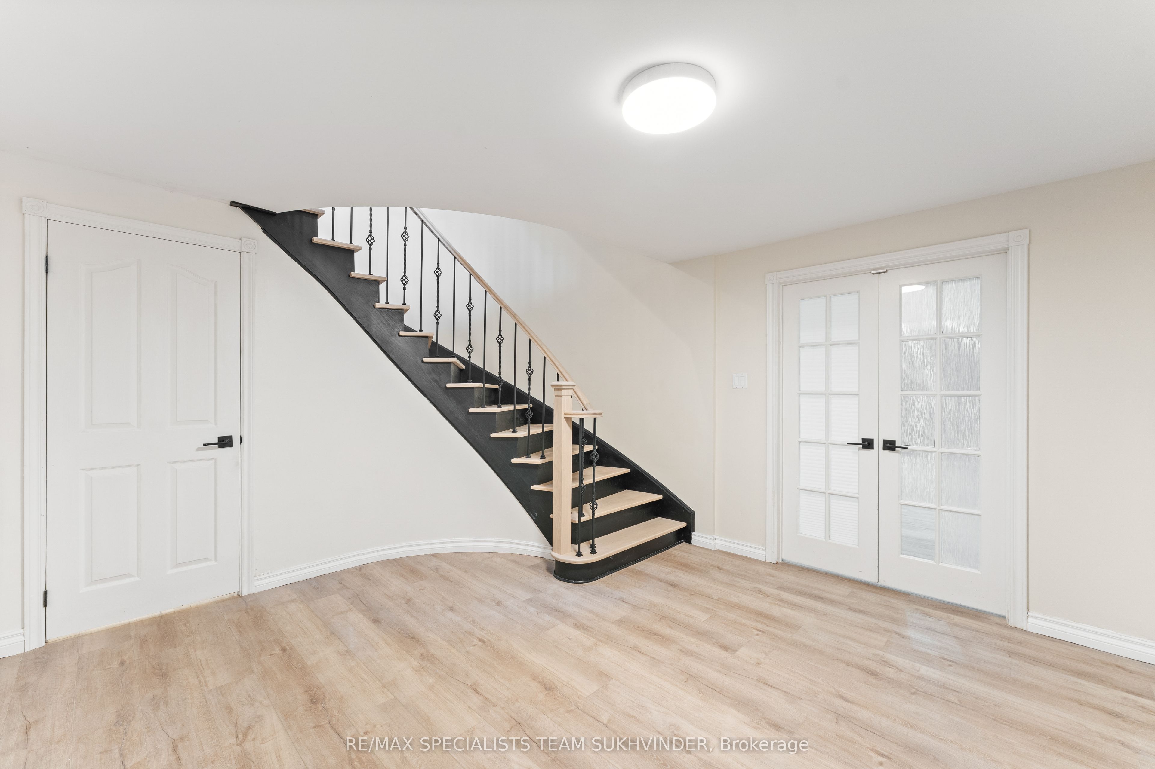 15 Country Lane Drive Property Photo 23