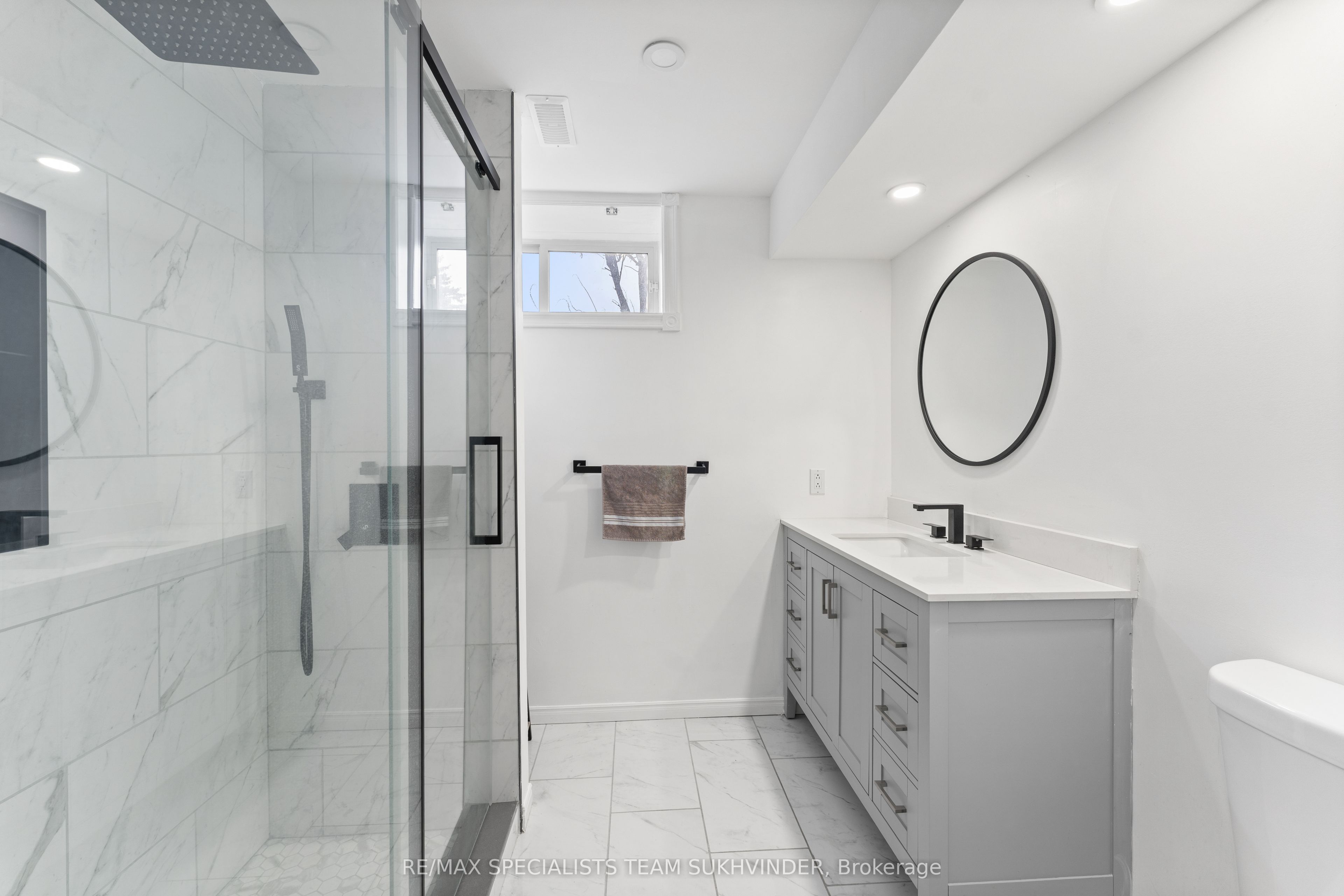 15 Country Lane Drive Property Photo 25