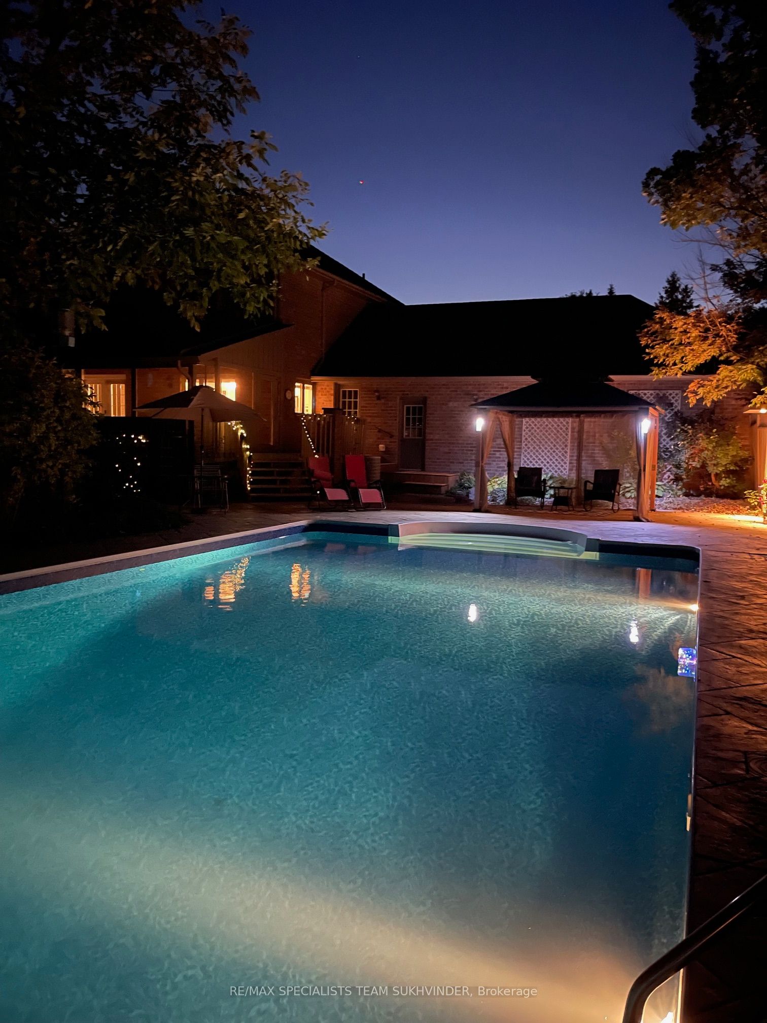 15 Country Lane Drive Property Photo 36