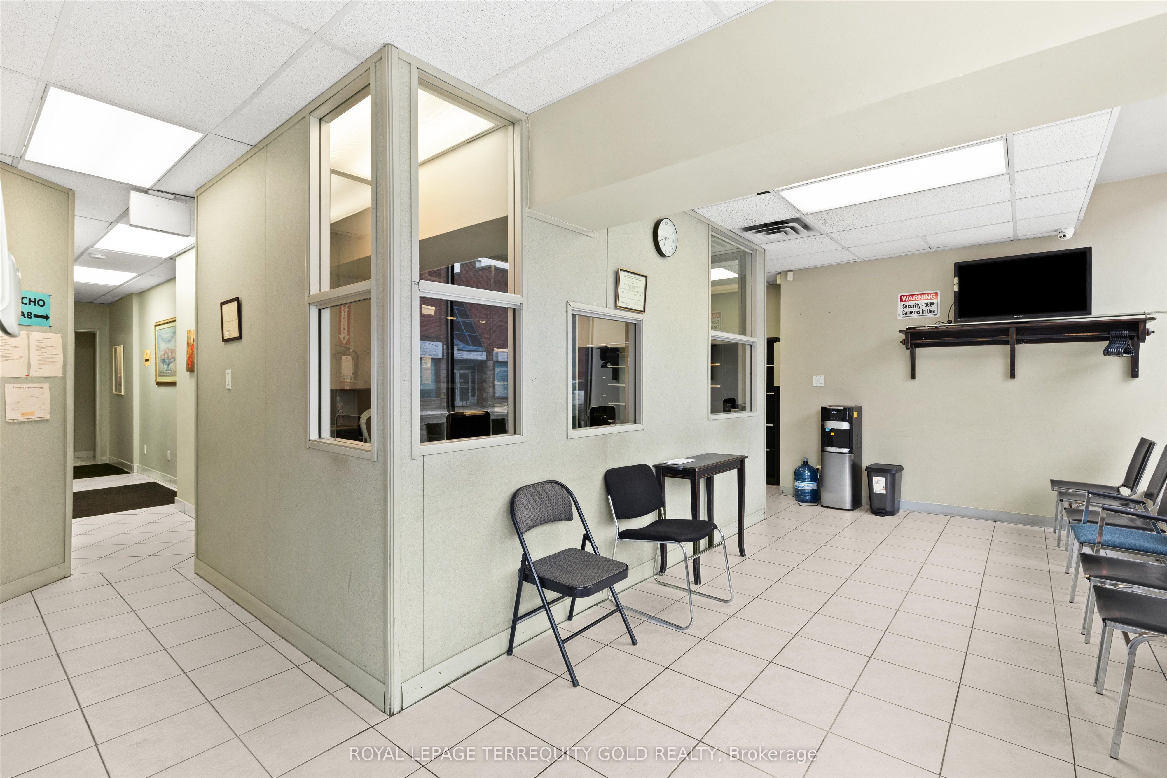 1662 & 1664 Dufferin Street Property Photo 2