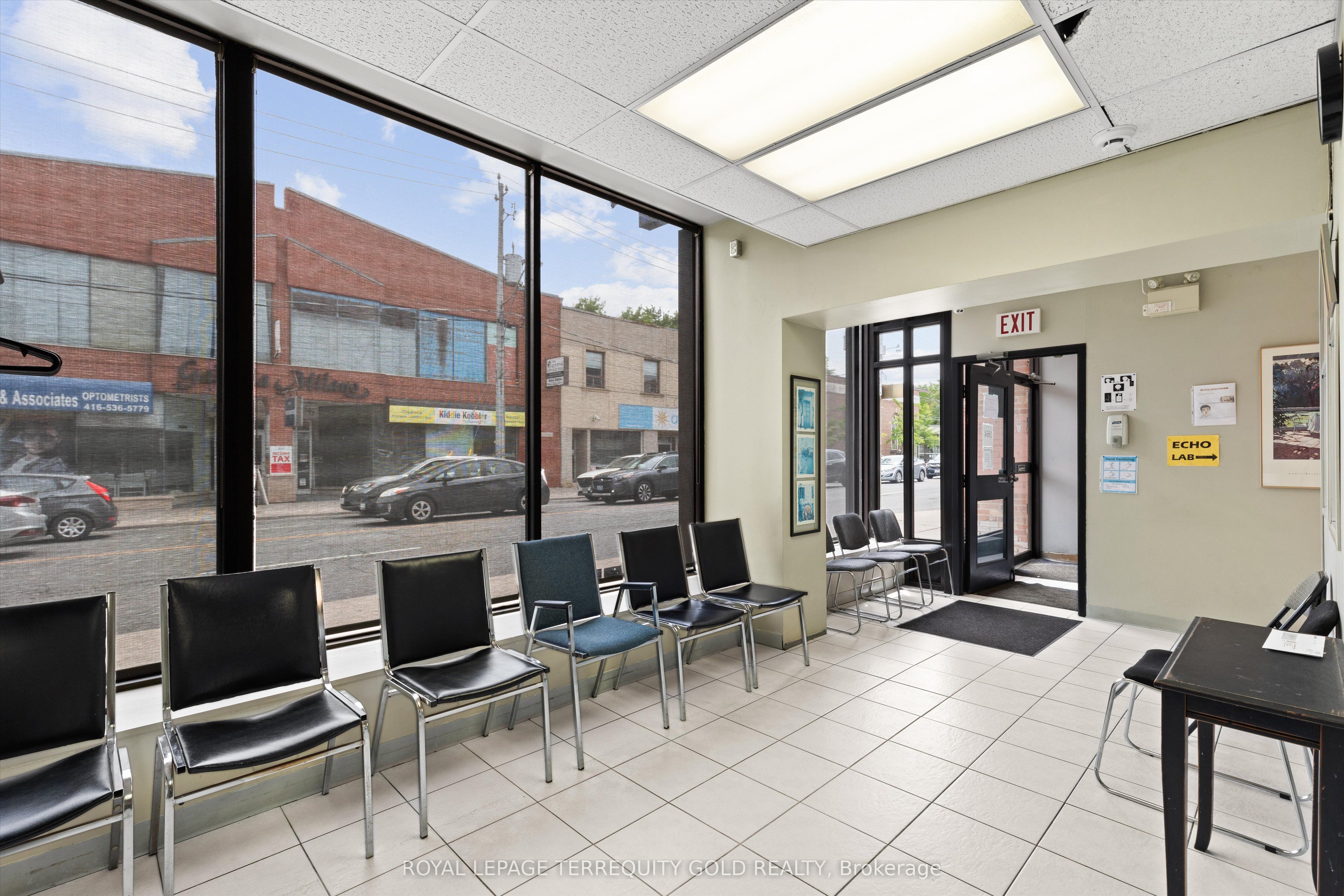 1662 & 1664 Dufferin Street Property Photo 4