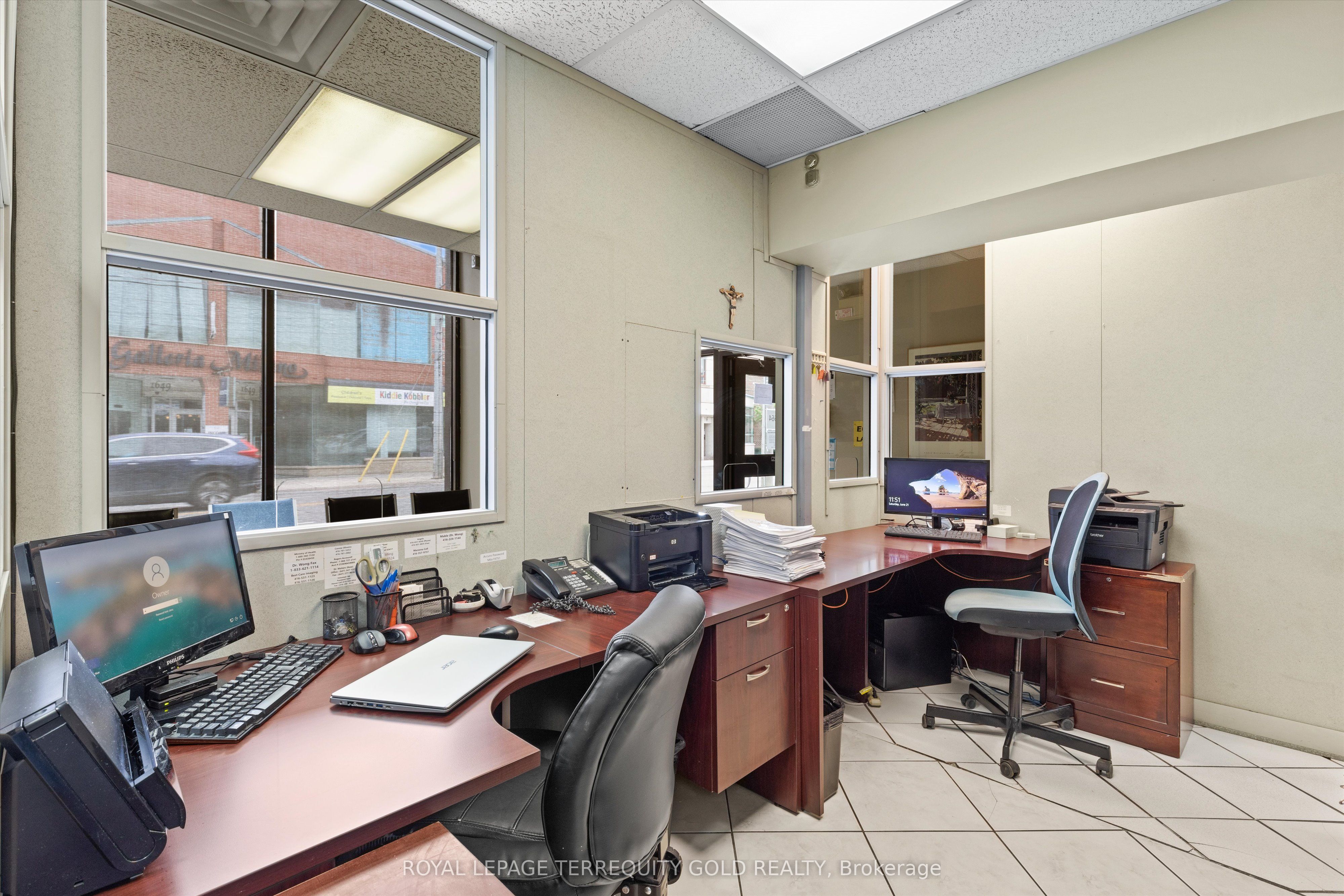 1662 & 1664 Dufferin Street Property Photo 5