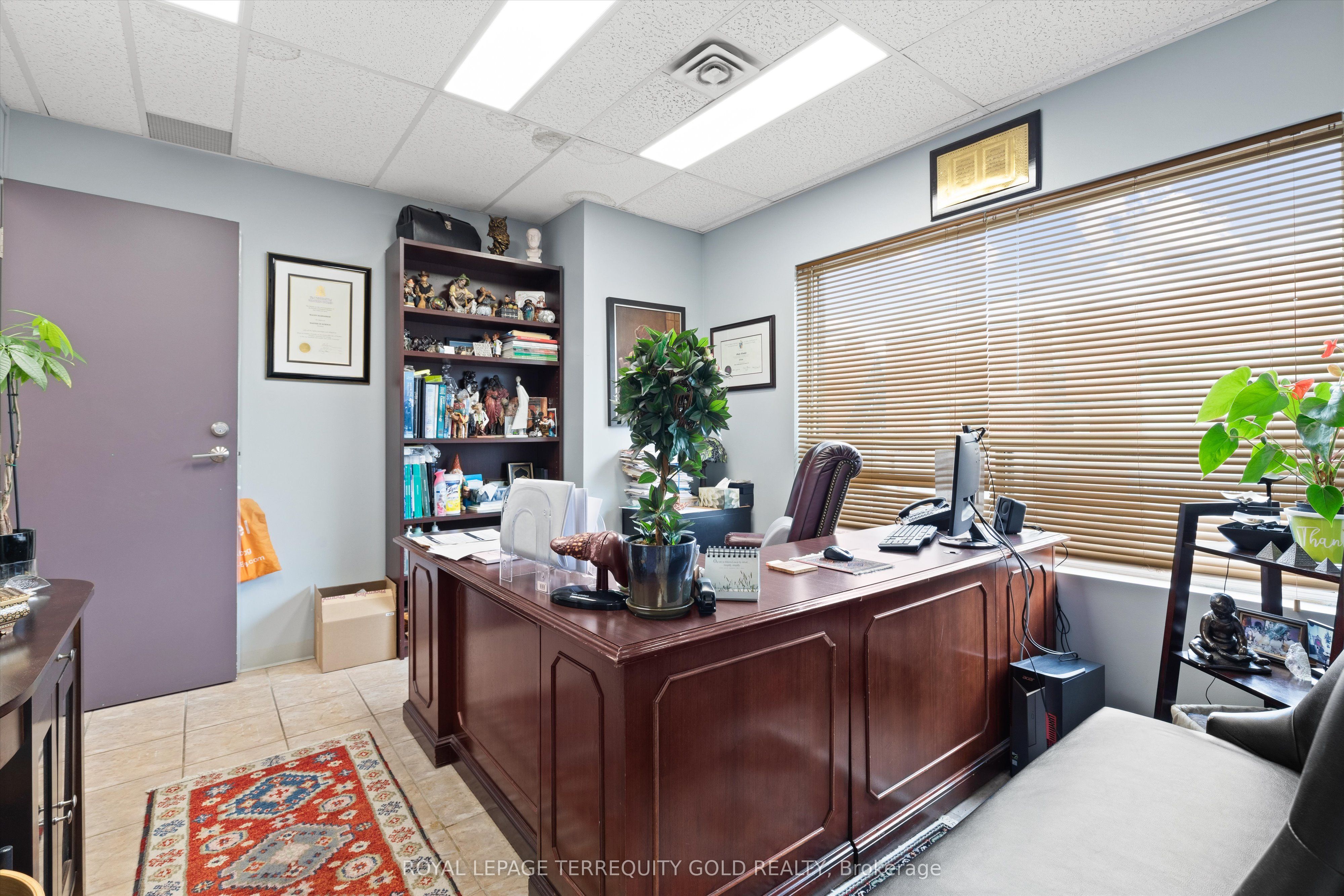 1662 & 1664 Dufferin Street Property Photo 26