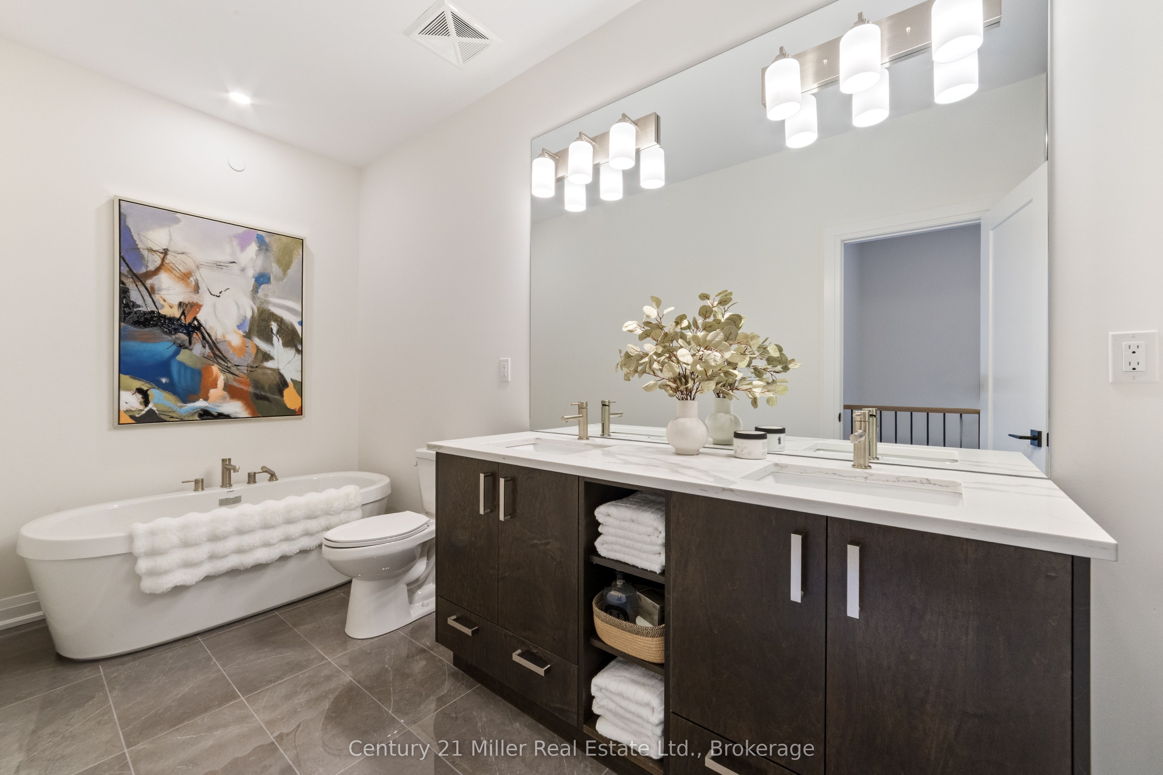 280 Melody Common 30 Property Photo 27