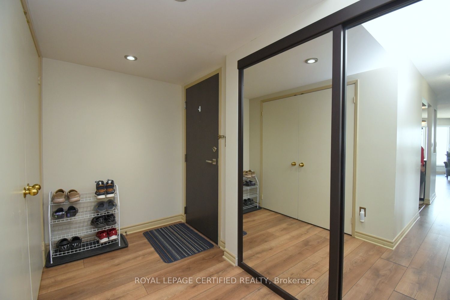 2269 Lake Shore Boulevard W 2302 Property Photo 8