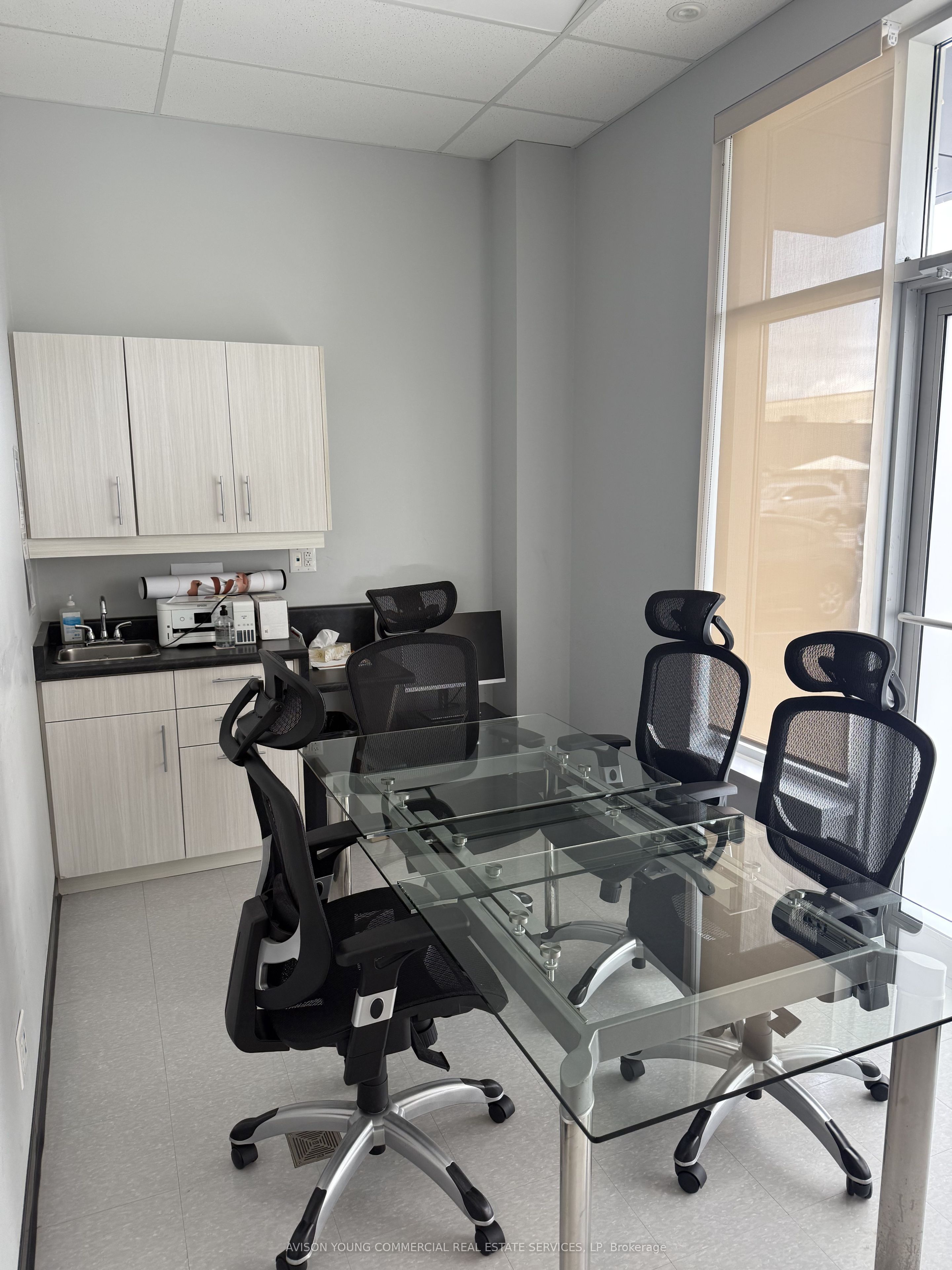 1405 Cornwall Road A1 & A2 Property Photo 3