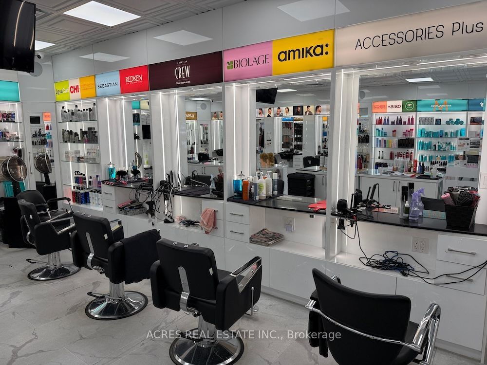 860 N Park Dr Property Photo 10