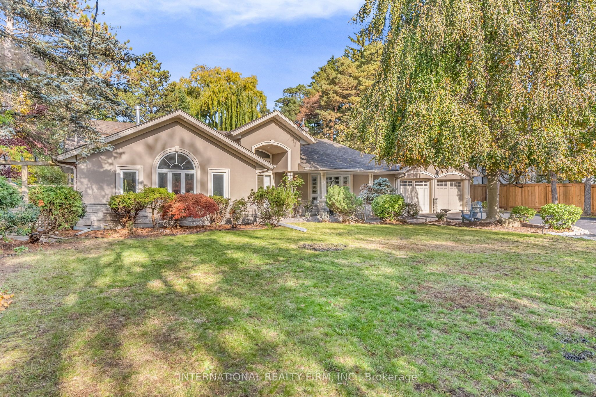 1049 Indian Road Property Photo 1