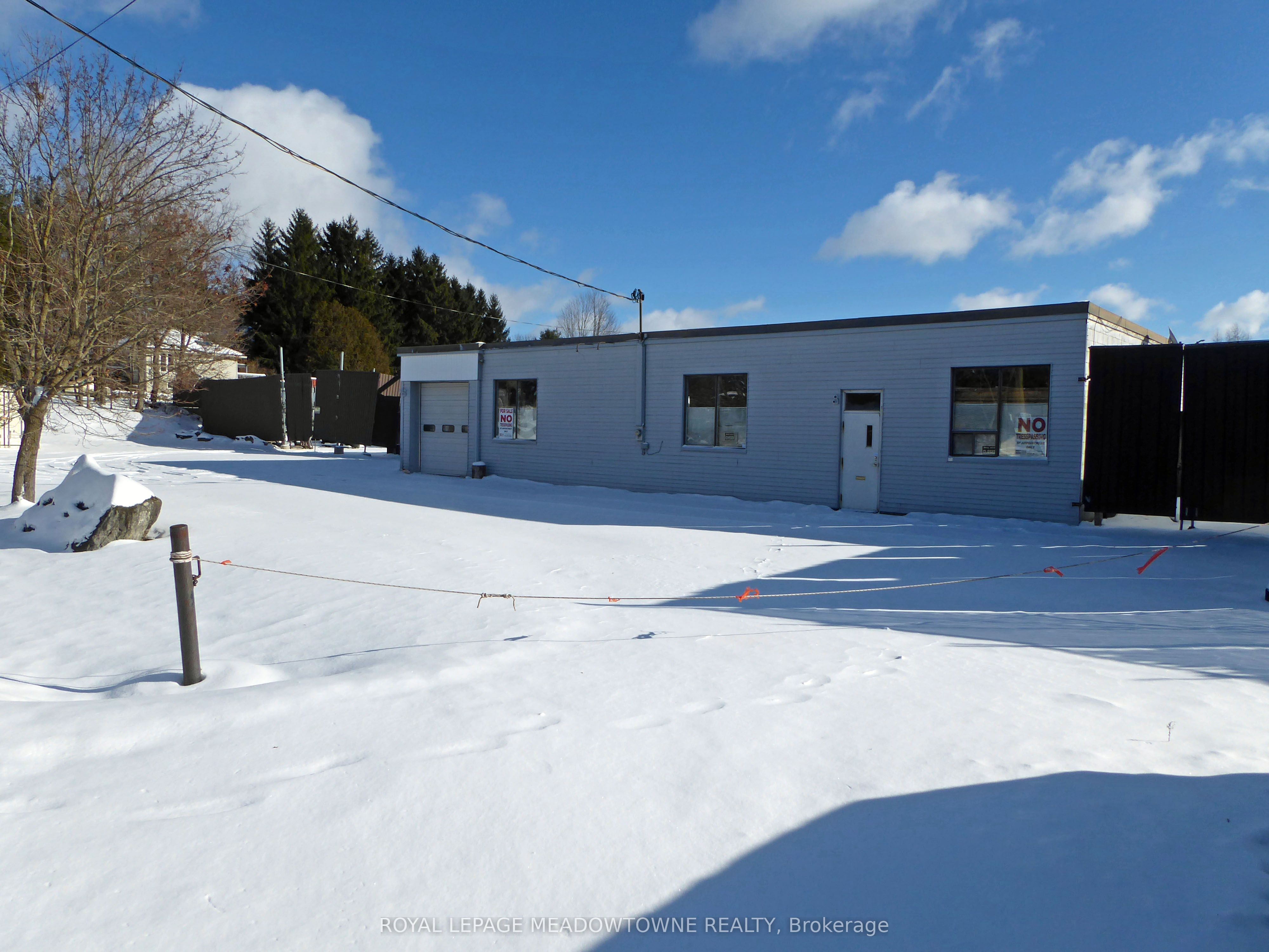 6148 32 Side Road Property Photo 2