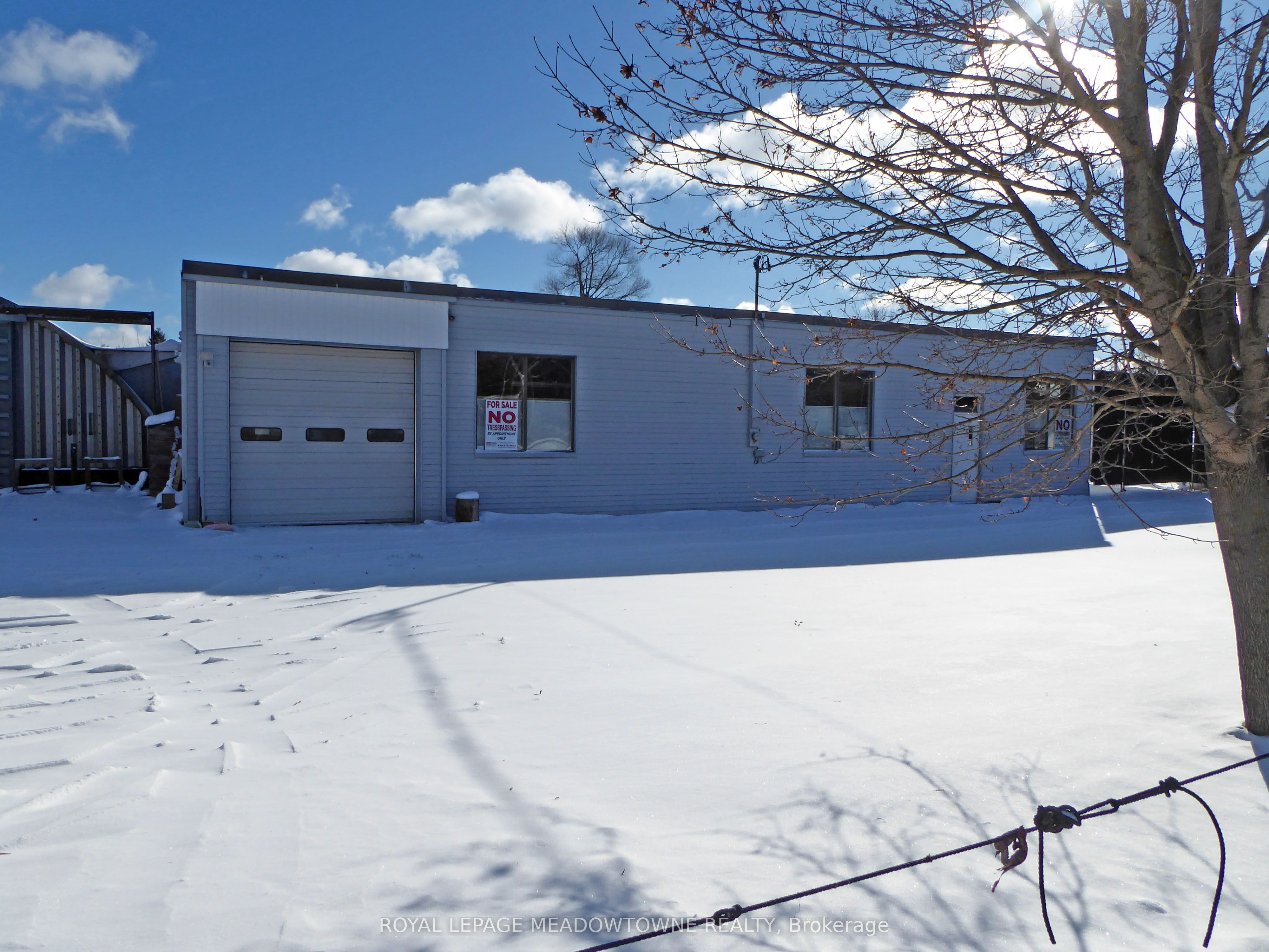 6148 32 Side Road Property Photo 4