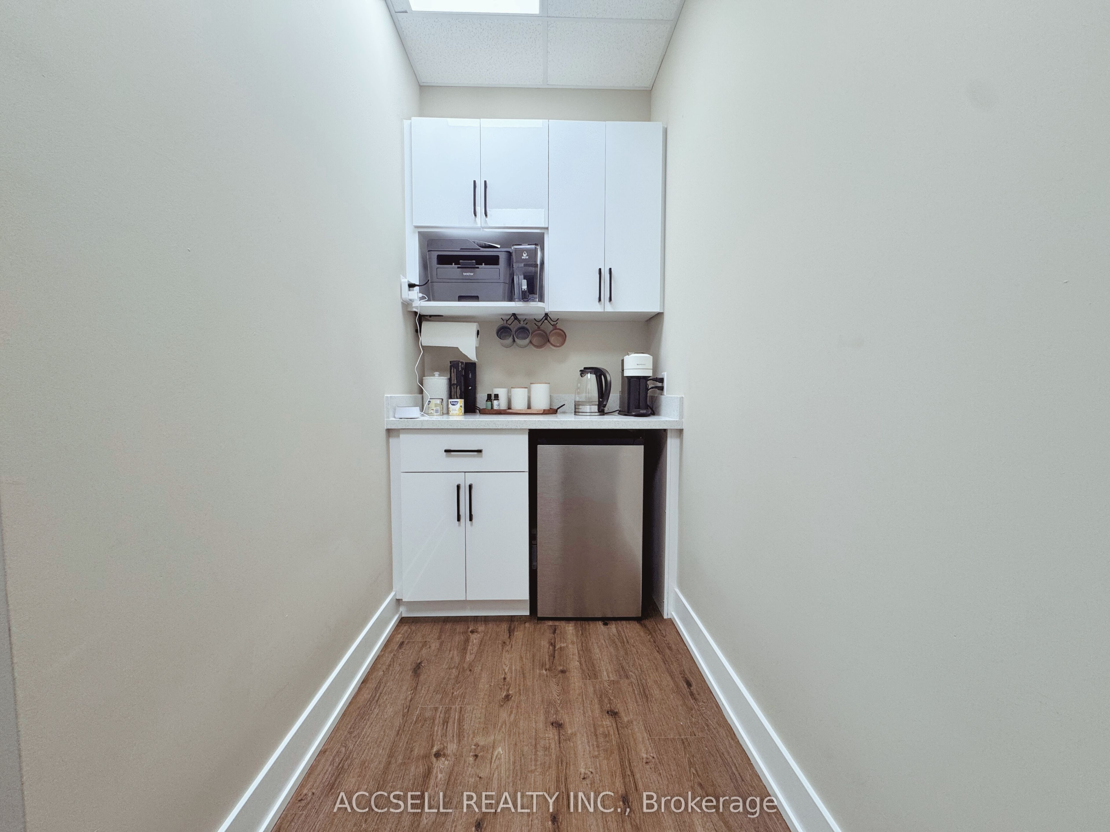 3485 Rebecca St Property Photo 7