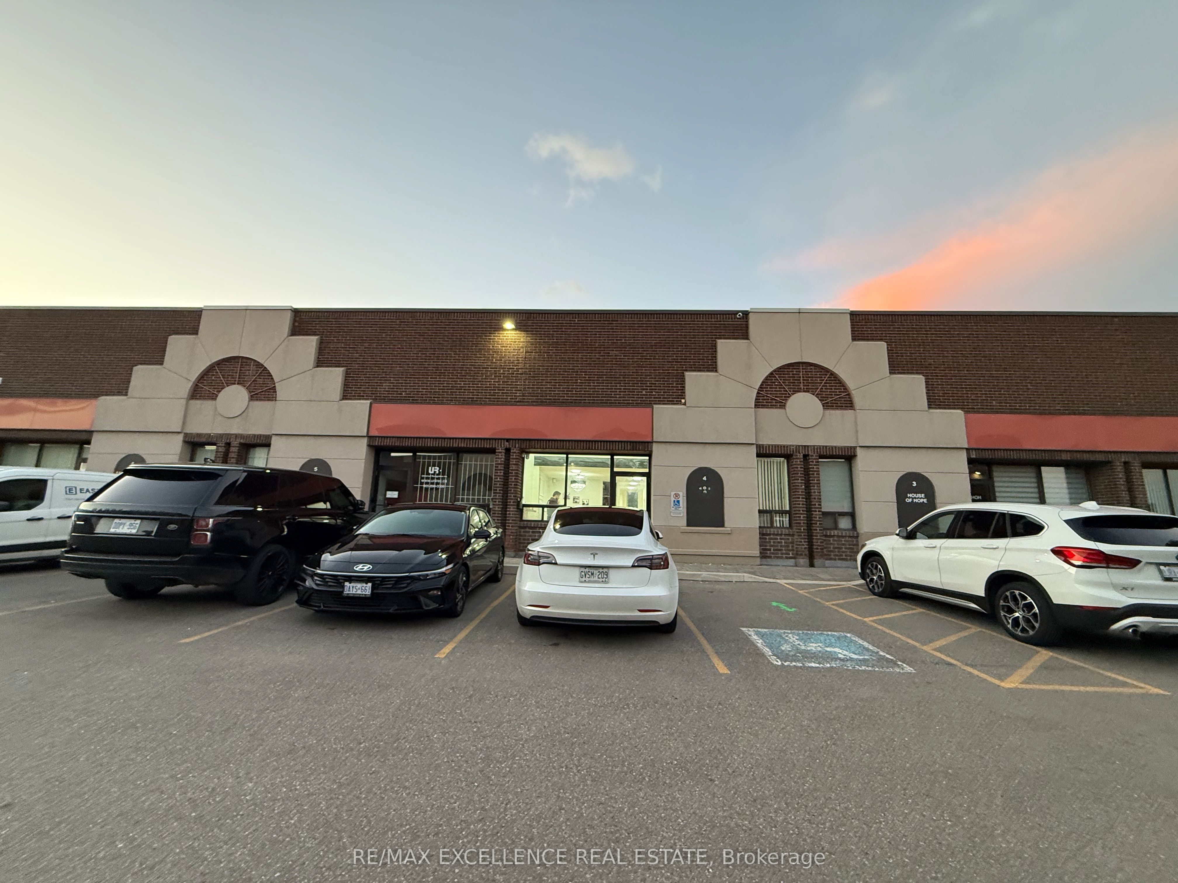 5484 Tomken Road 4 Property Photo 1