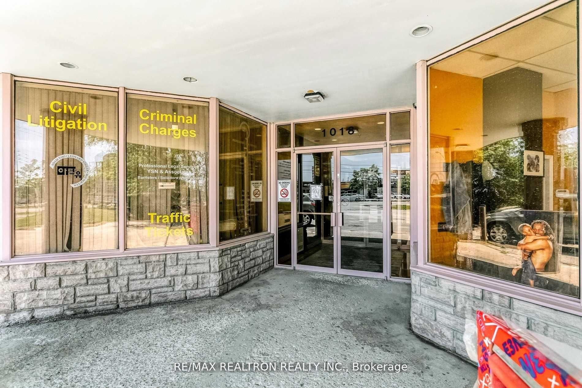 1018 Finch Avenue W 223 Property Photo 5