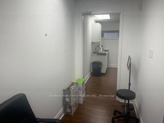 1018 Finch Avenue W 404 Property Photo 27