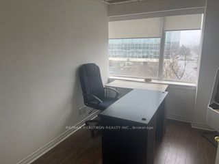 1018 Finch Avenue W 404 Property Photo 30