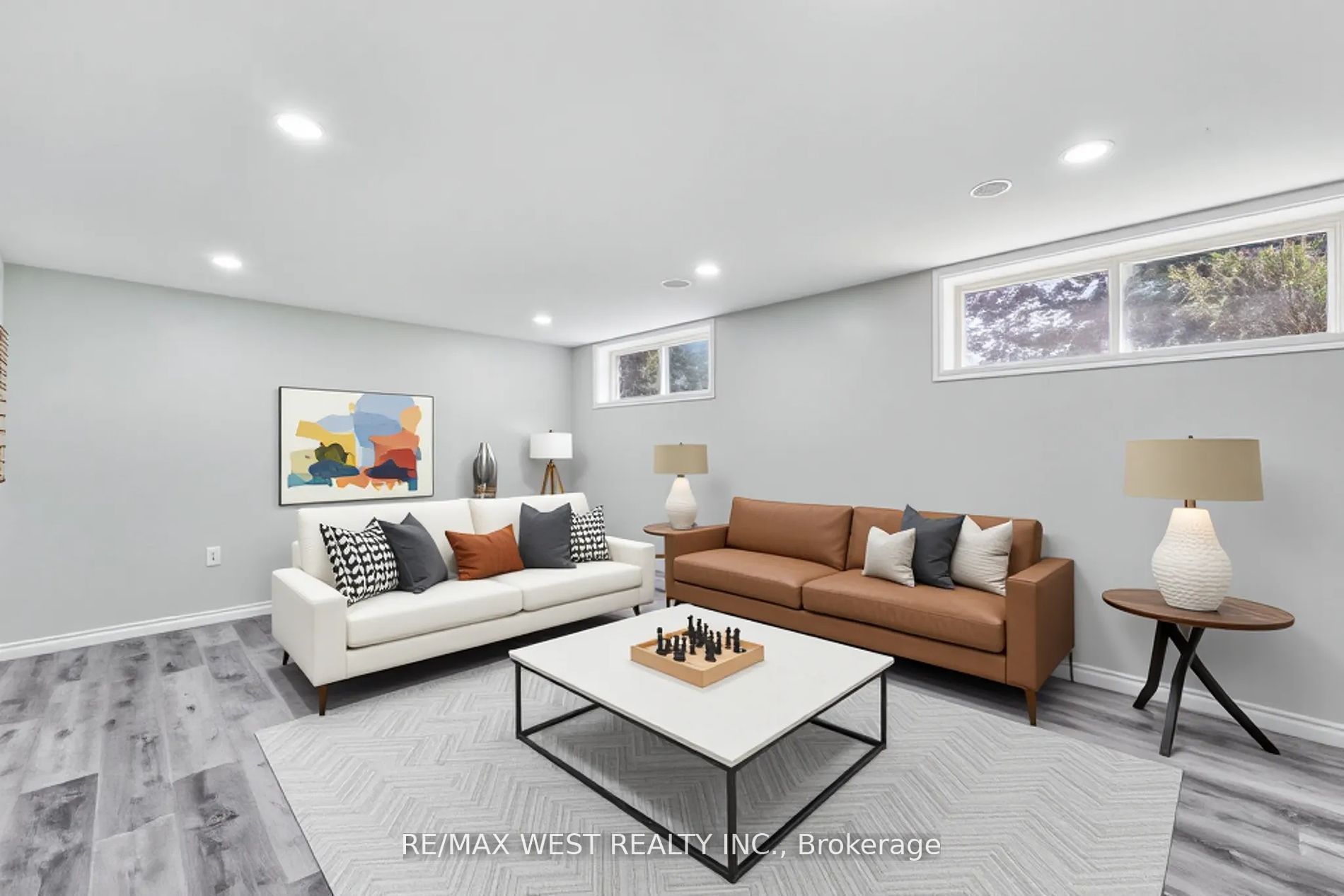 15 Lawrence Avenue Property Photo 10