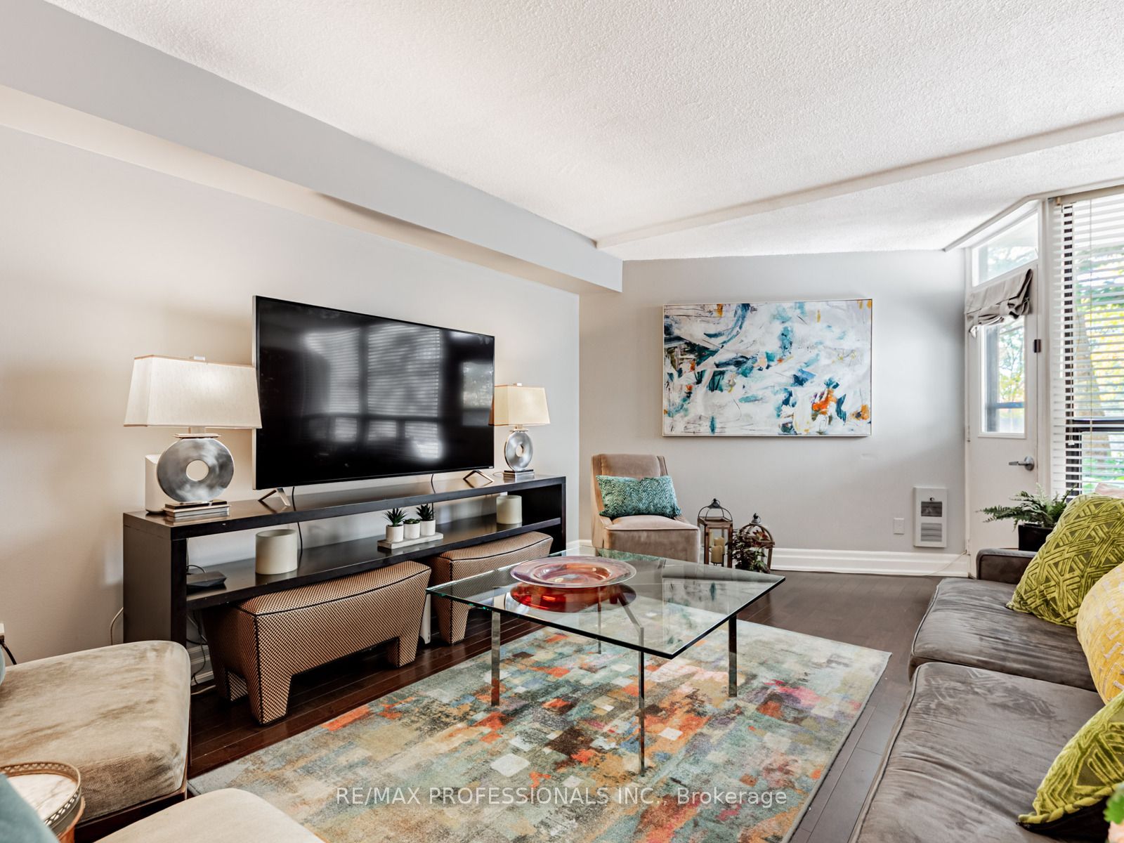 300 Mill Road G17 Property Photo 4