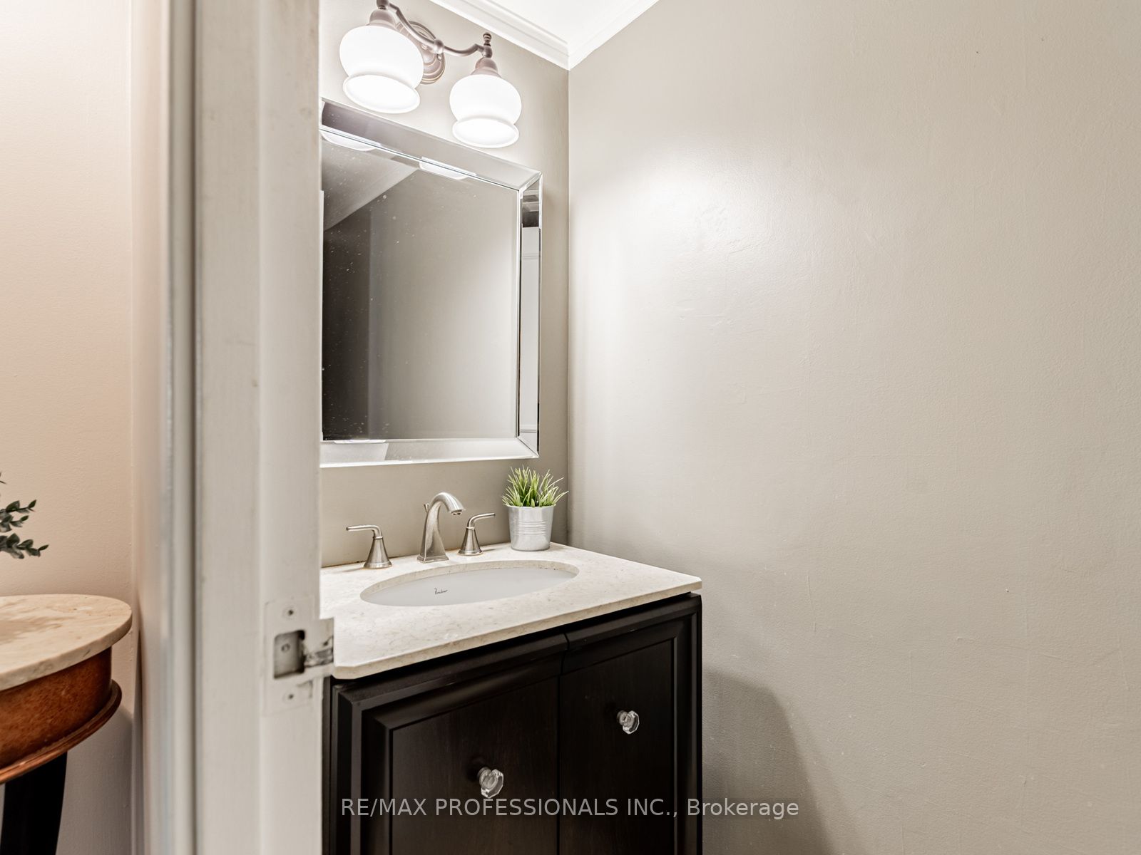 300 Mill Road G17 Property Photo 16