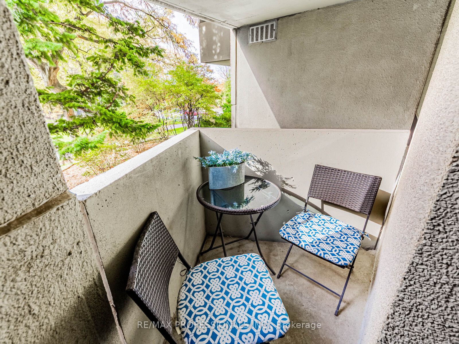 300 Mill Road G17 Property Photo 19