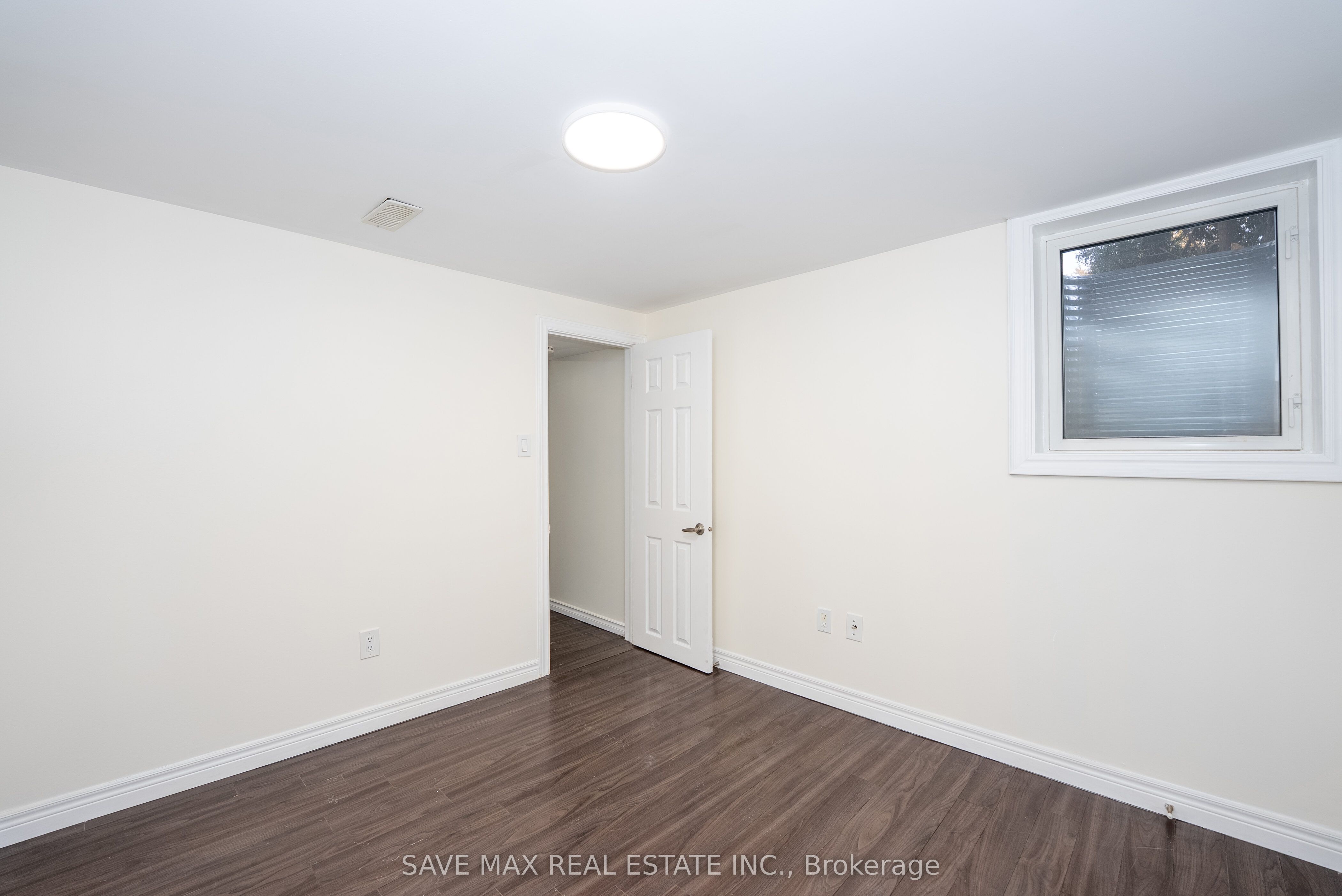 26 Hillbank Trail Property Photo 32