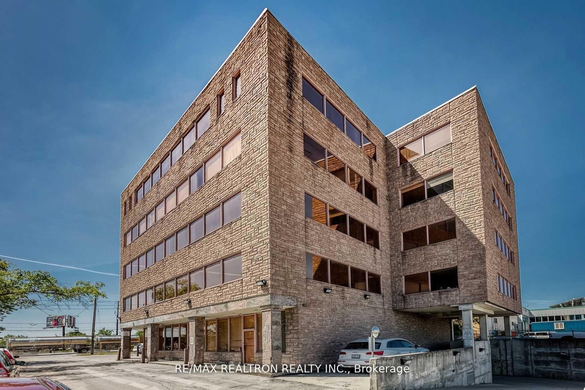 1018 Finch Avenue W 407 Property Photo 6