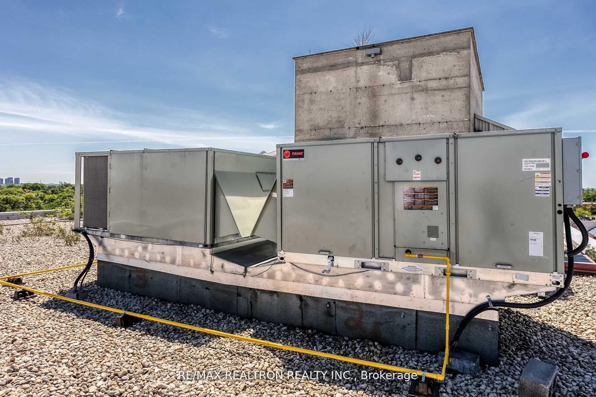 1018 Finch Avenue W 407 Property Photo 34