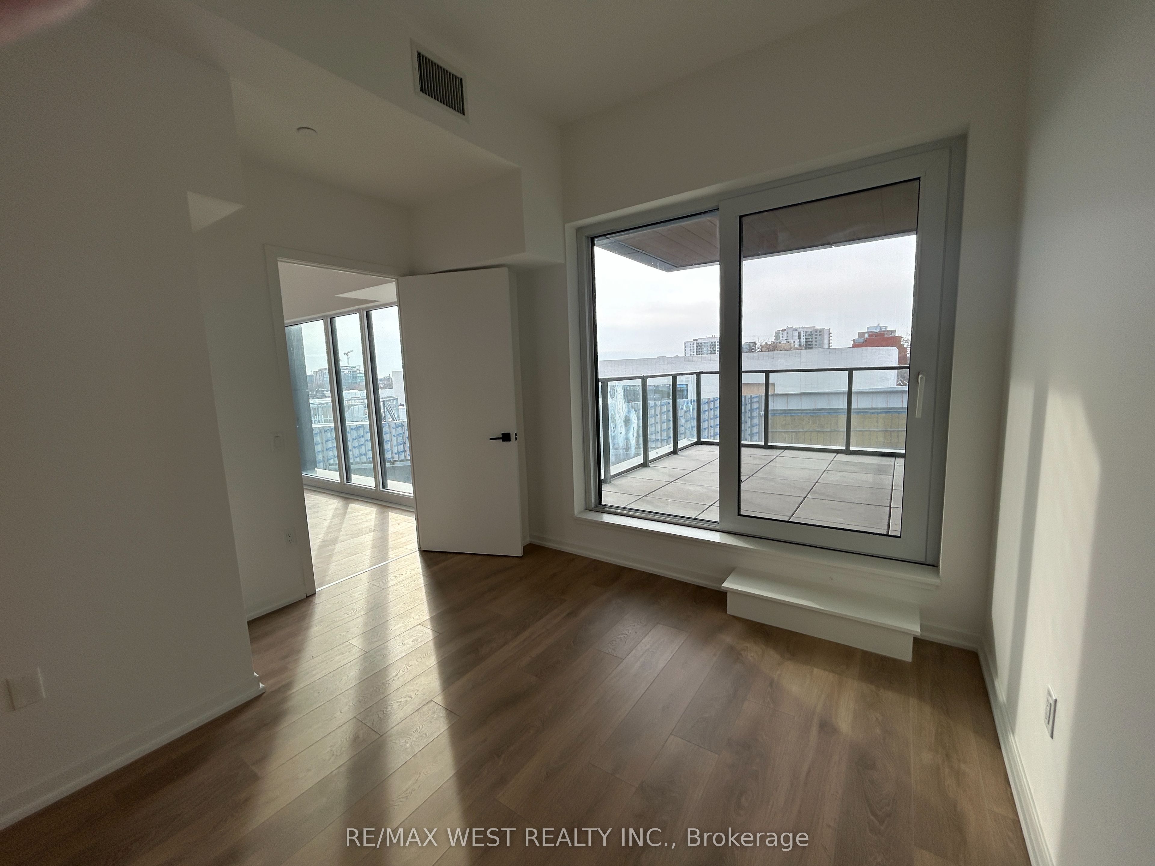 10 Graphophone Grove 403 Property Photo 10