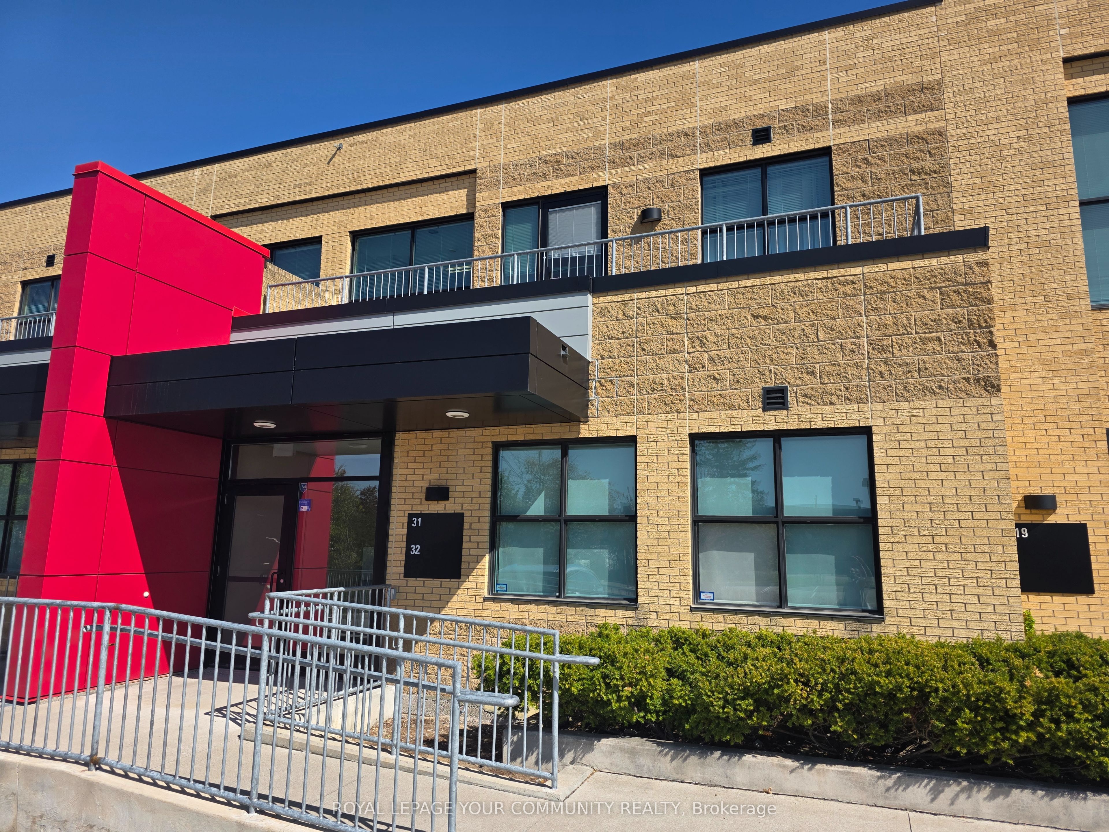 2155 Dunwin Drive 31-32 Property Photo 2