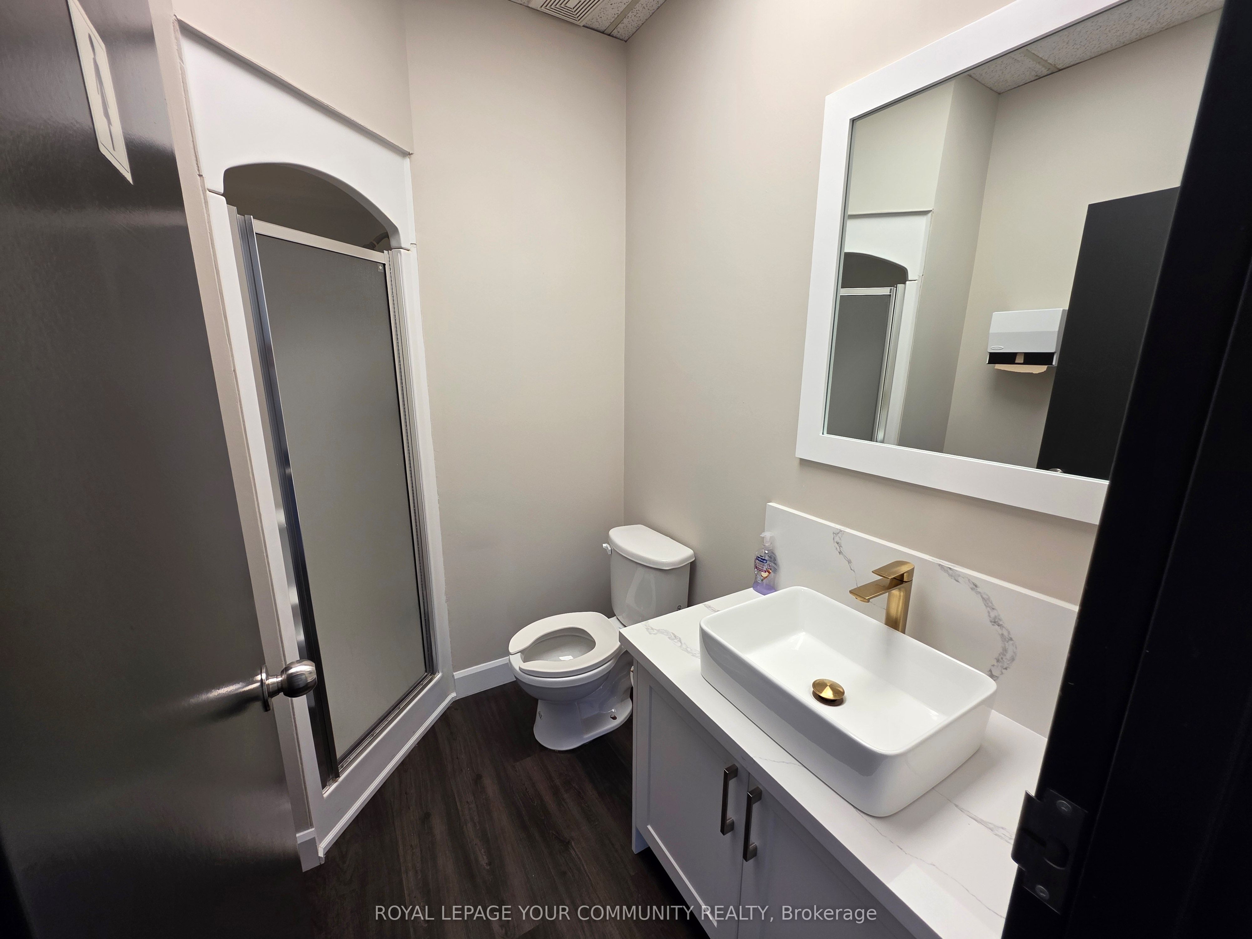 2155 Dunwin Drive 31-32 Property Photo 9