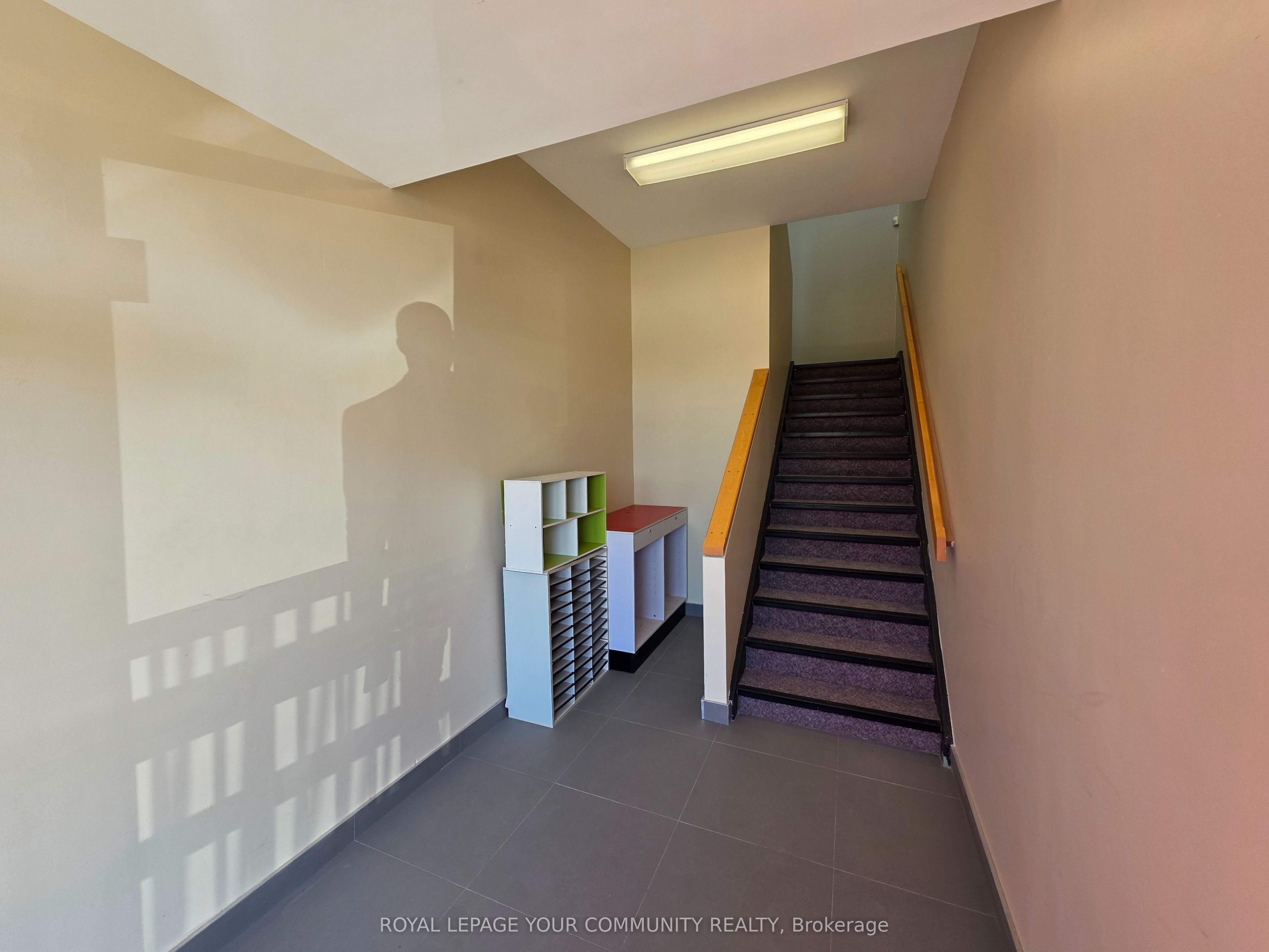 2155 Dunwin Drive 31-32 Property Photo 11