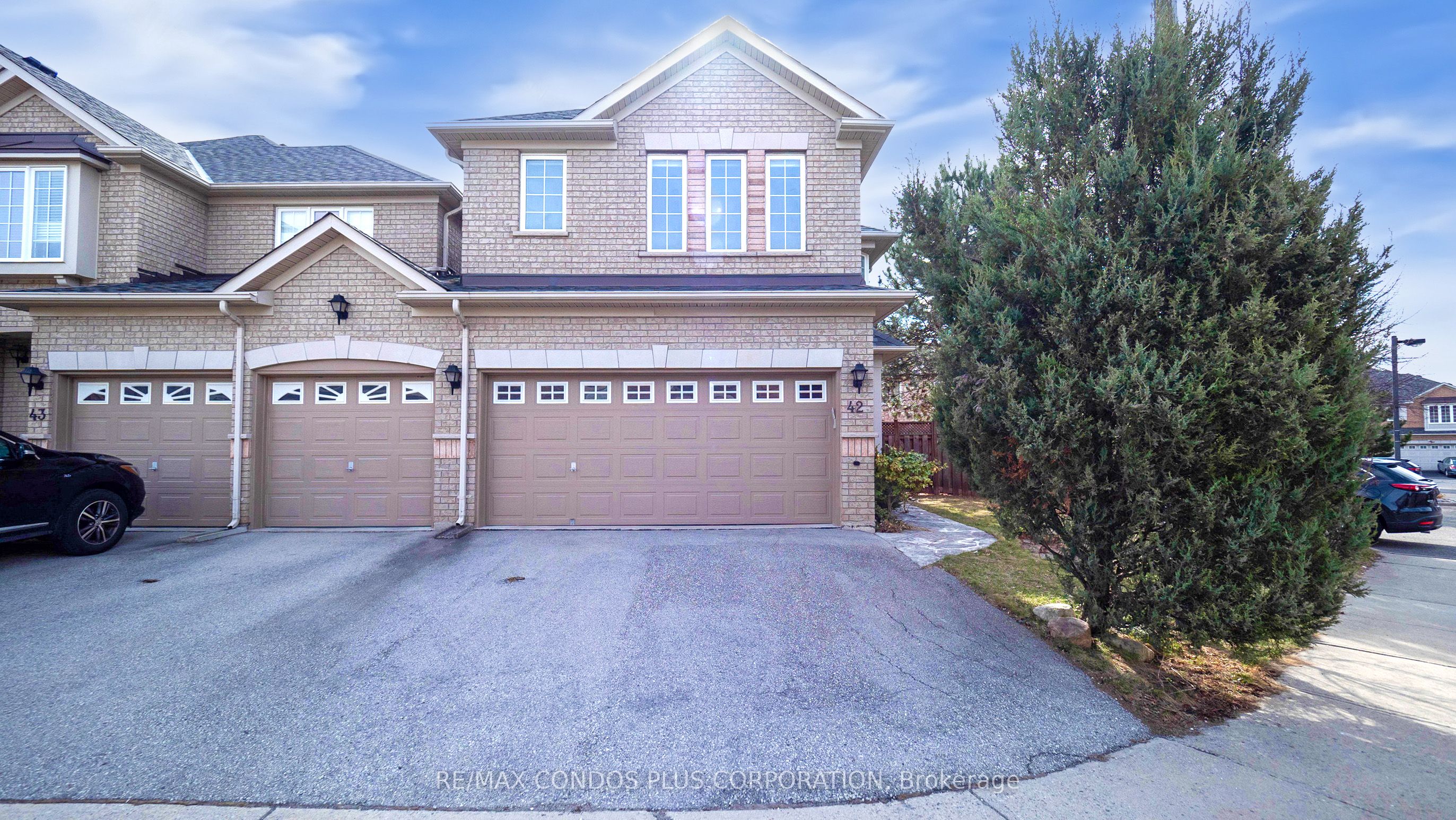 1290 Heritage Way 42 Property Photo 1