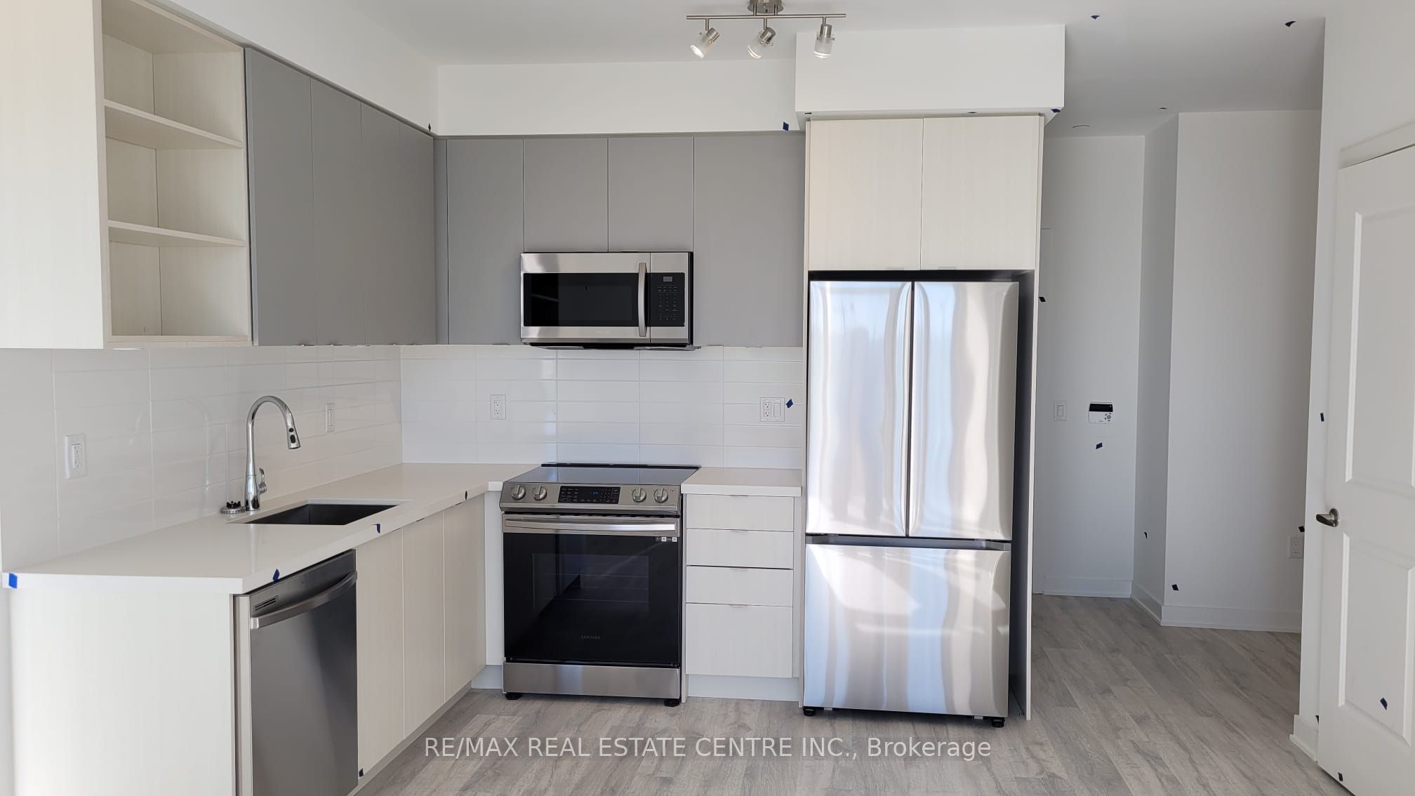 4655 Metcalfe Avenue 110 Property Photo 2