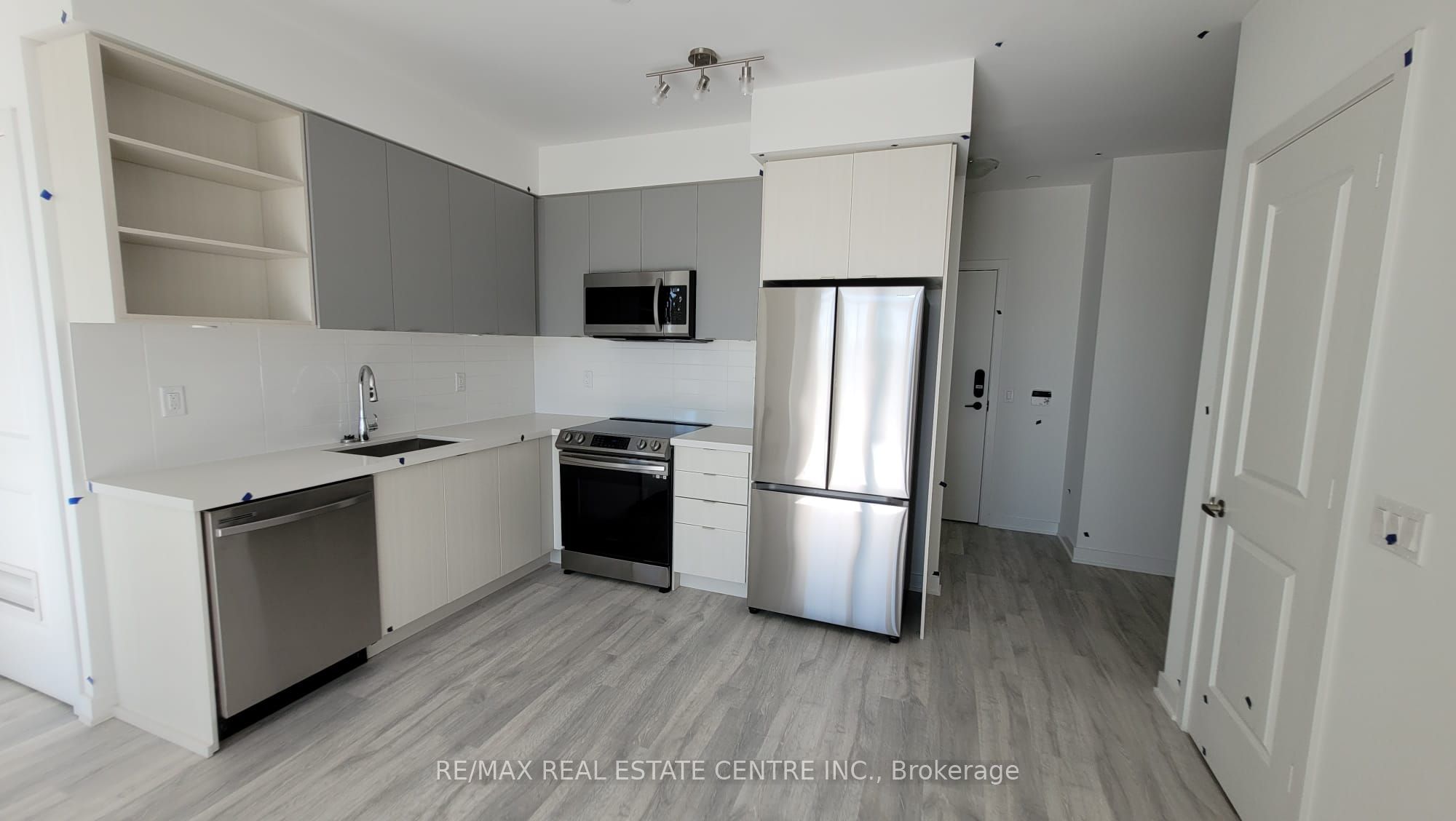 4655 Metcalfe Avenue 110 Property Photo 3