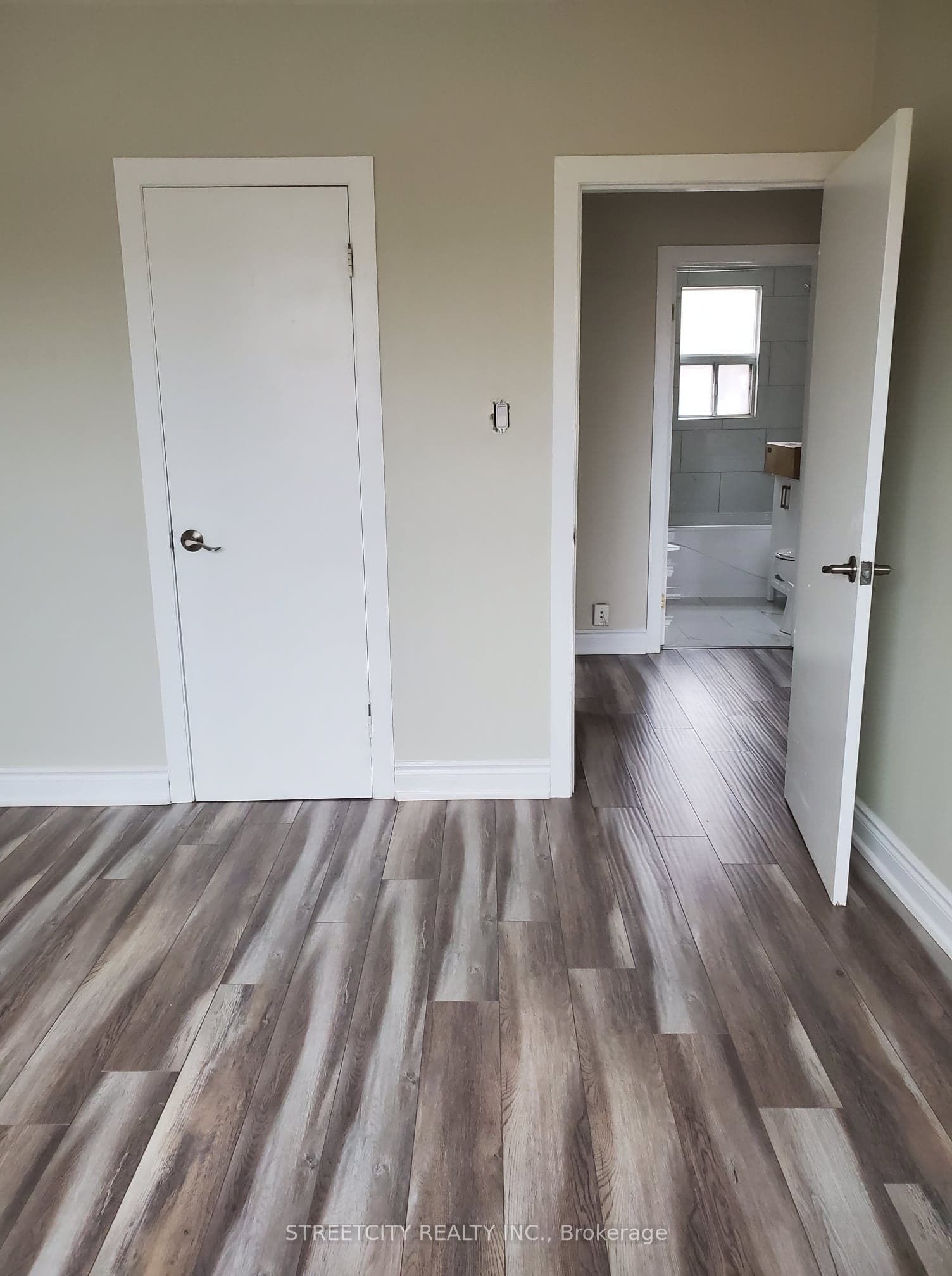 191 Broadway Street Property Photo 5