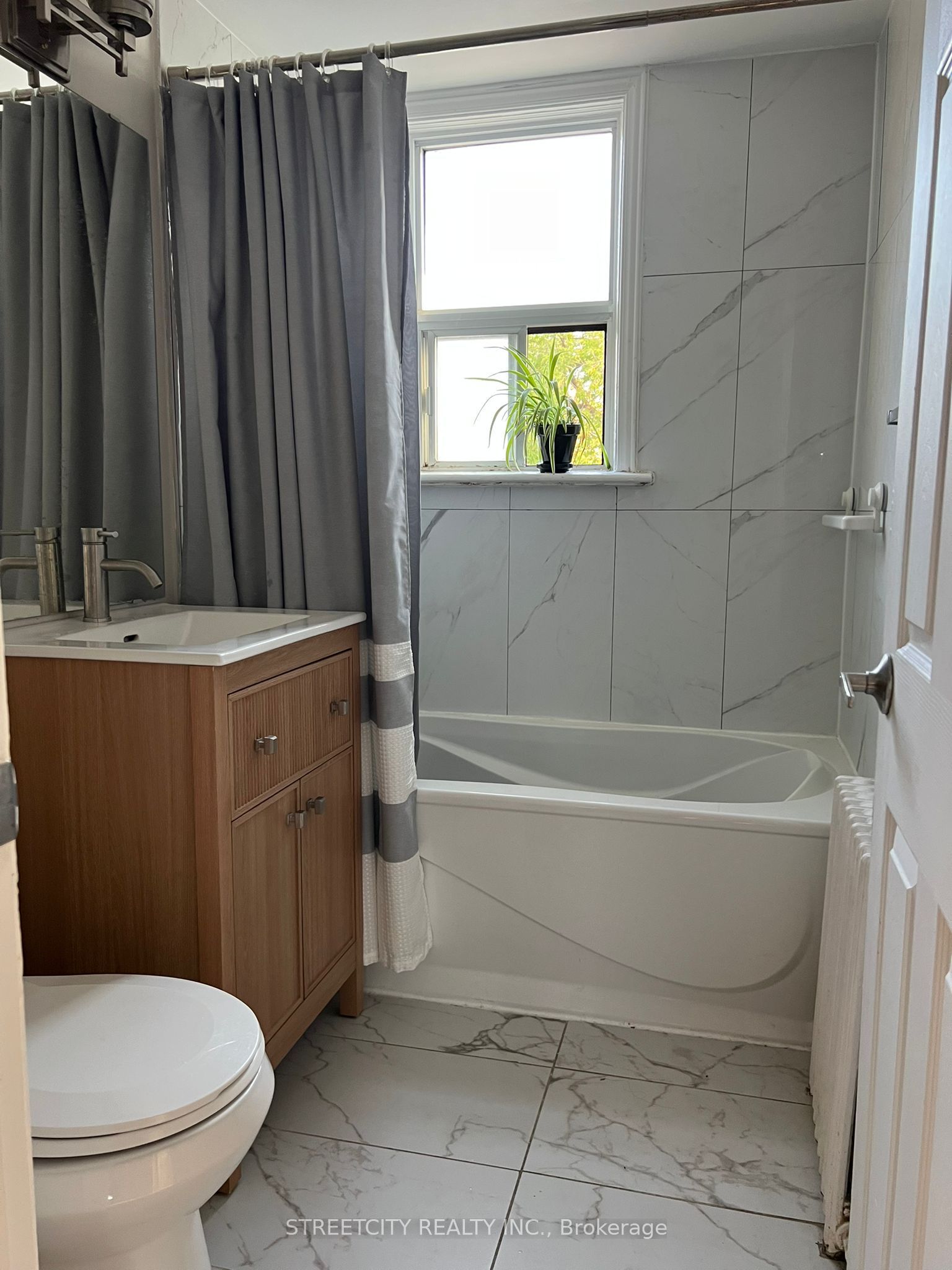 191 Broadway Street Property Photo 19